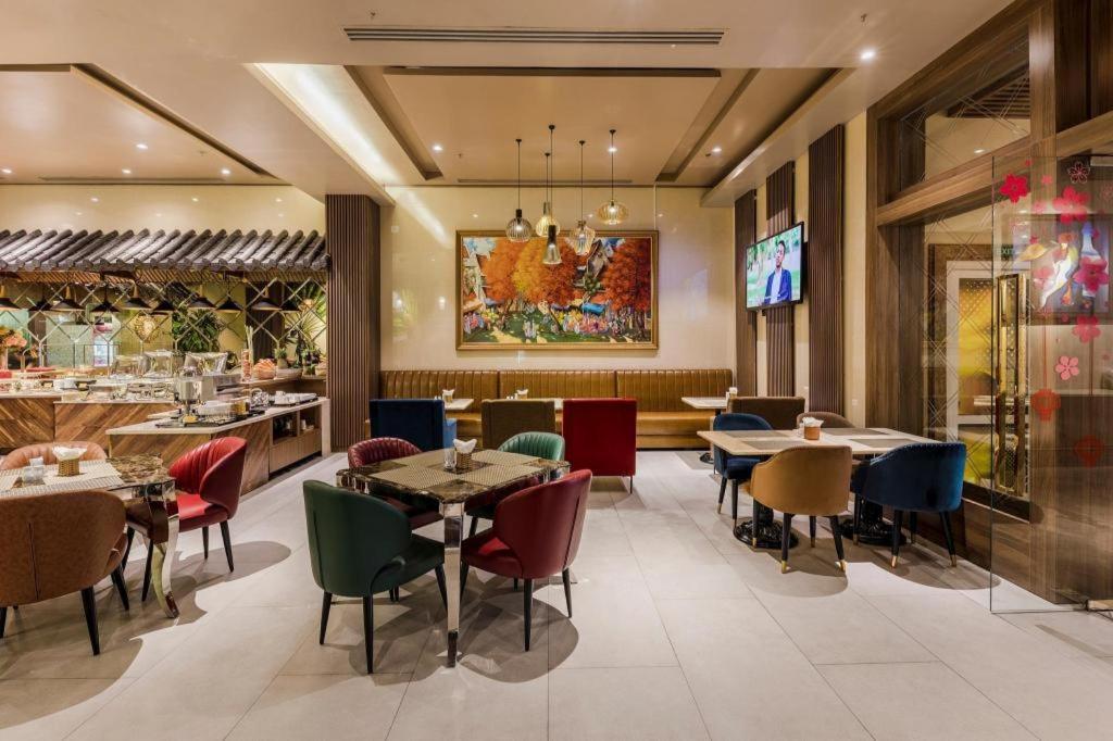 Sunflower Cbq Hotel