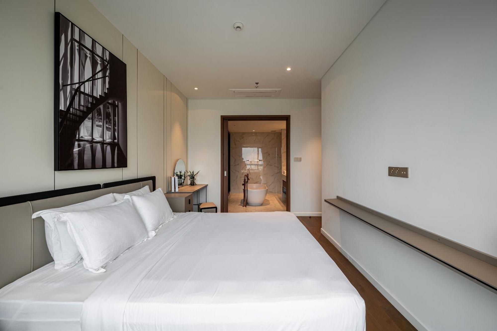Le Metropole Saigon *