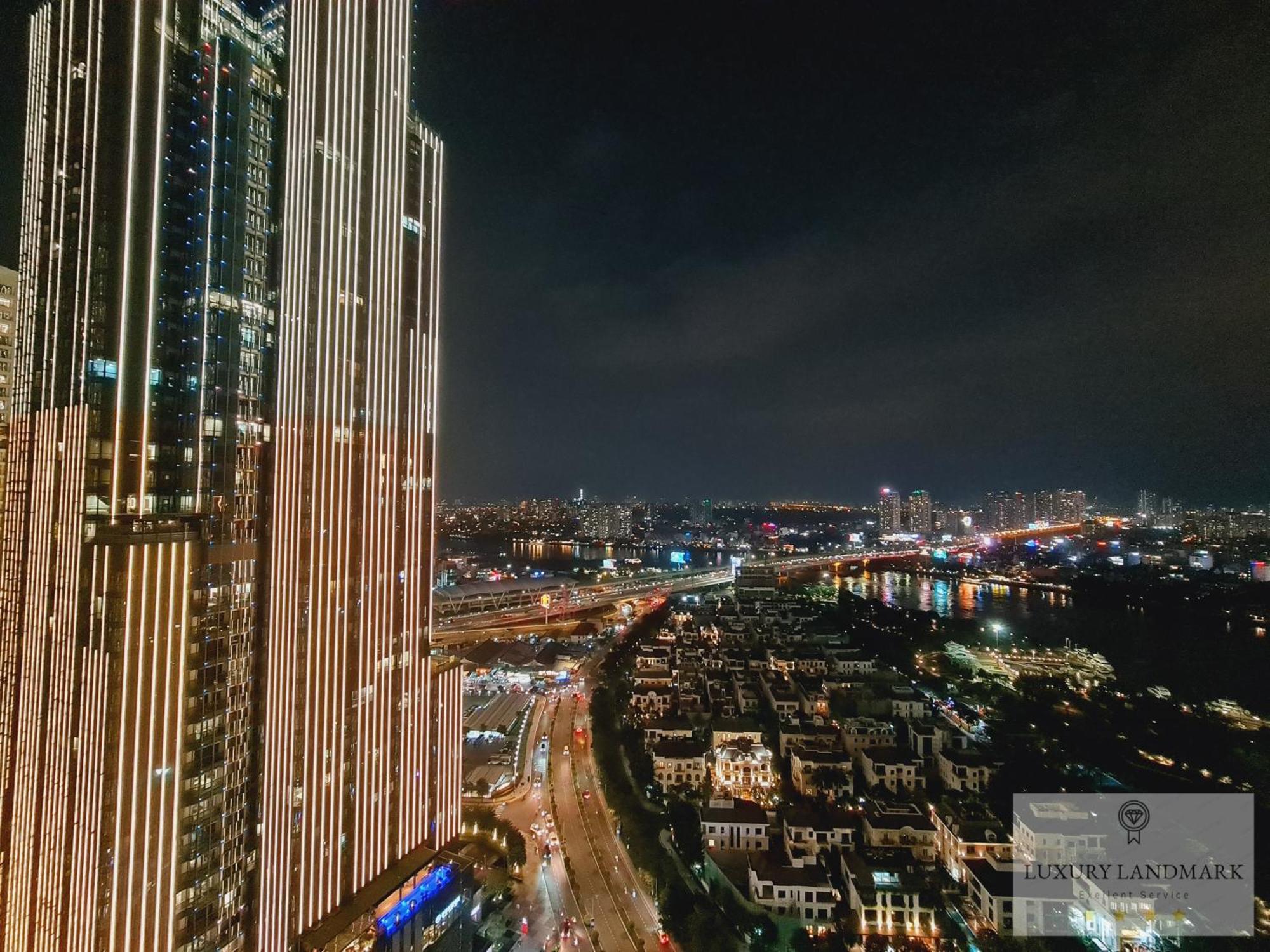 Sky Park - Vinhomes Central Park Aparthotel