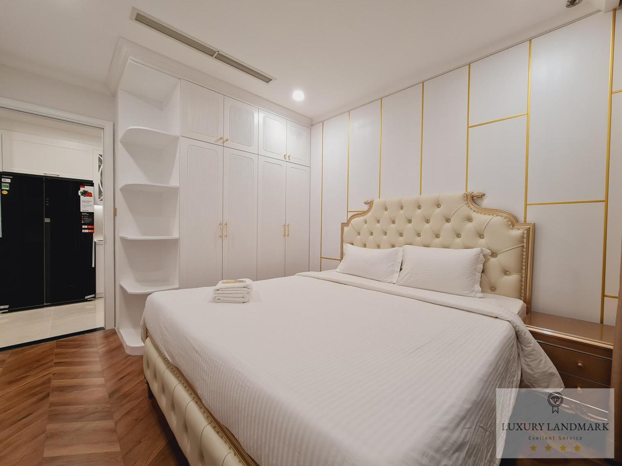 Aparthotel Sky Park - Vinhomes Central Park 4*