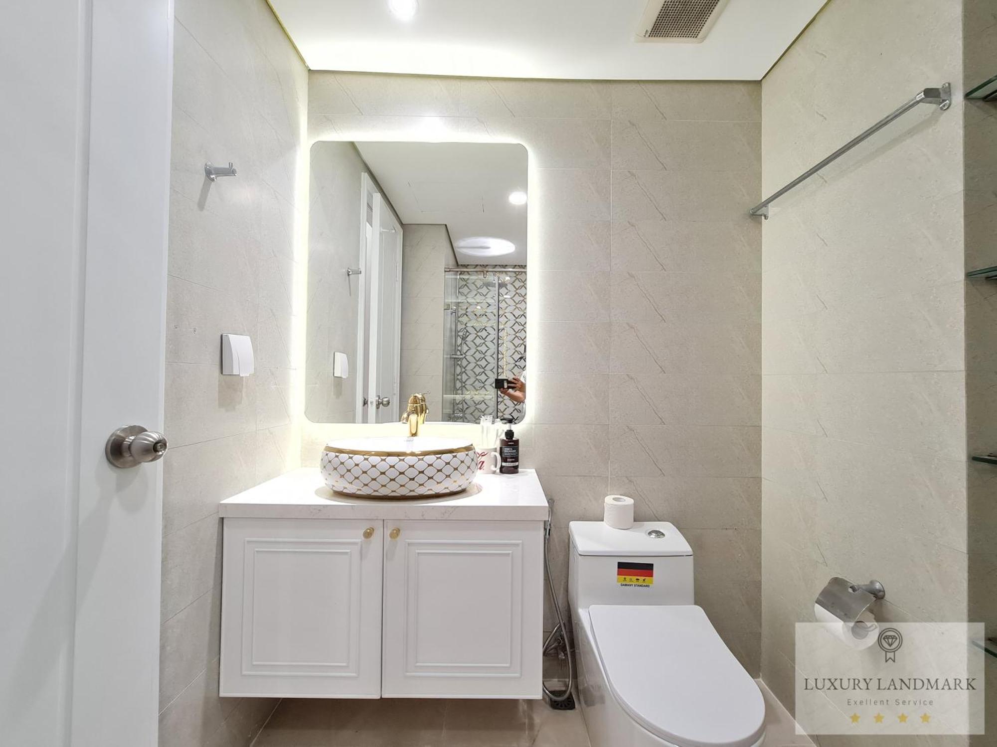 Aparthotel Sky Park - Vinhomes Central Park 4*