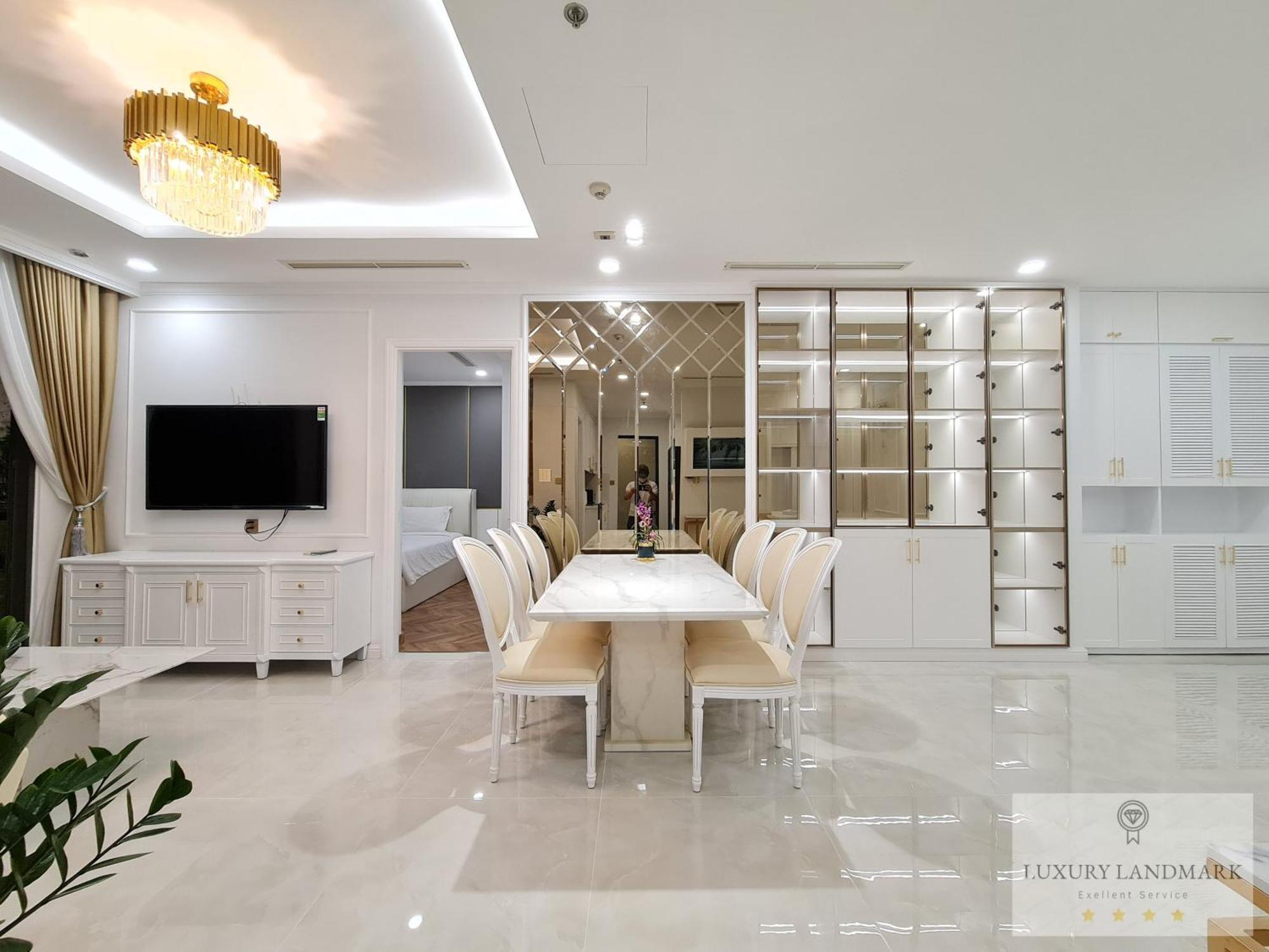 Sky Park - Vinhomes Central Park 4*