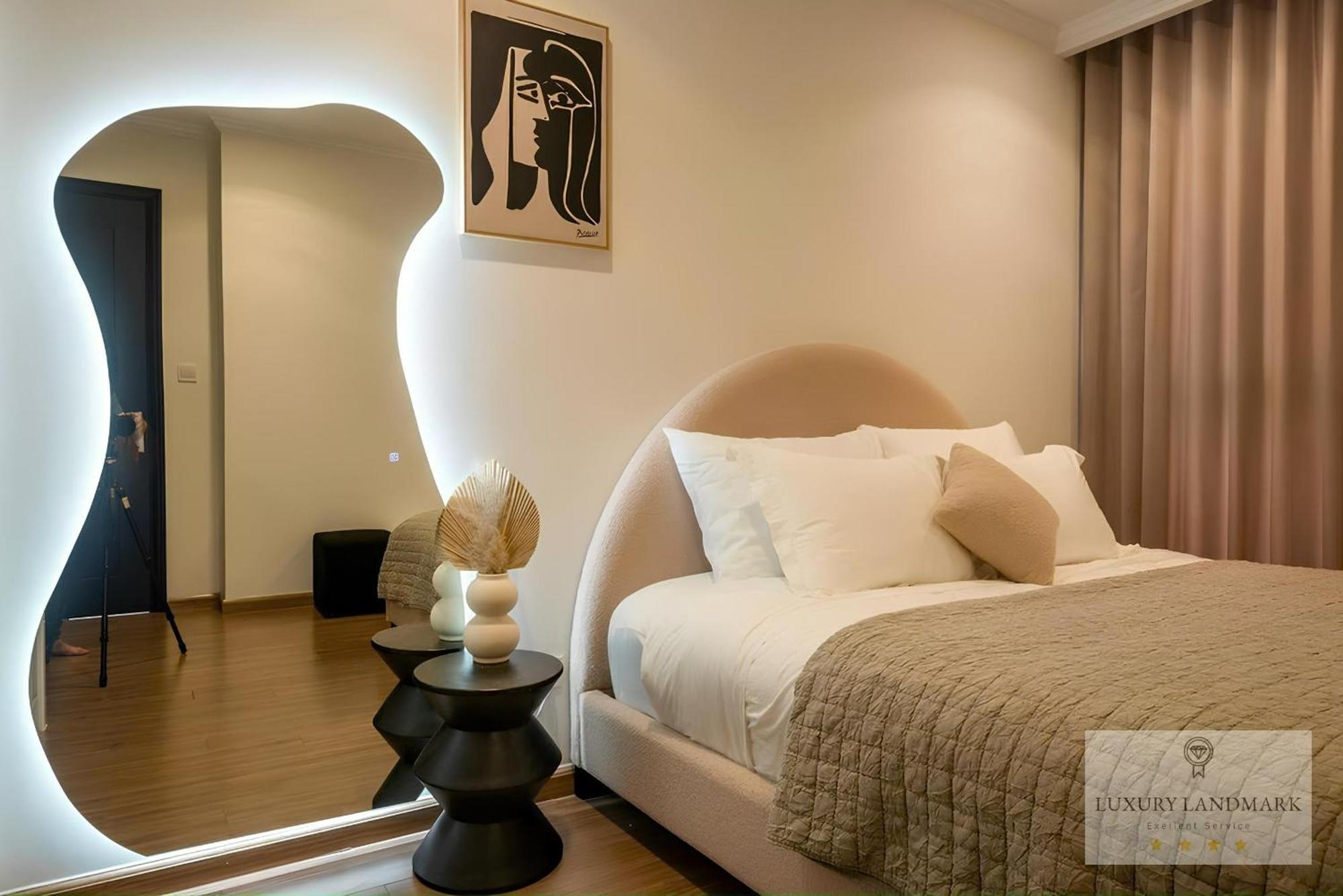 Aparthotel Sky Park - Vinhomes Central Park 4*