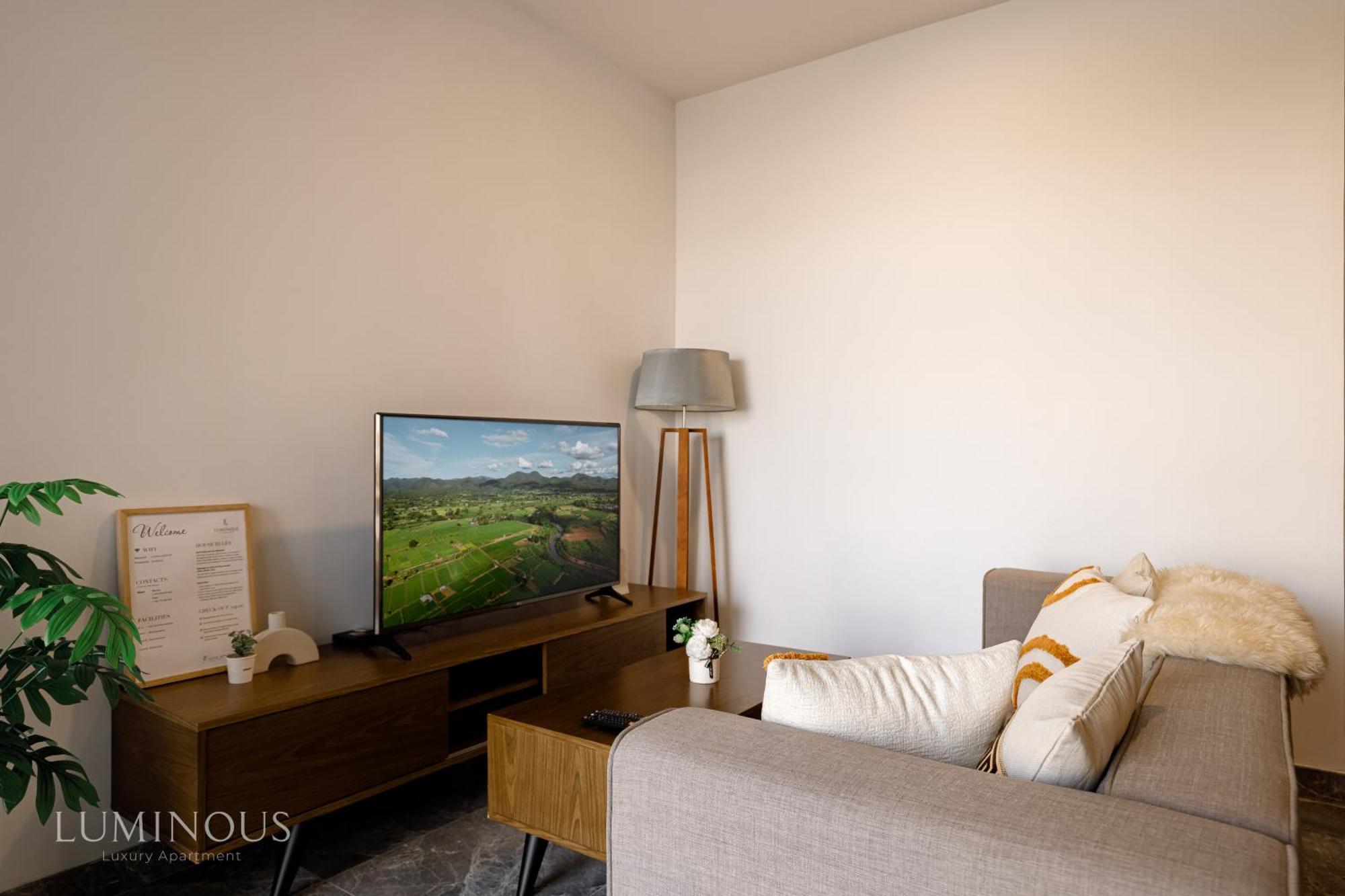 Modern District 1 2br&3br D1&zenity Outdoor Jacuzzi Pool
