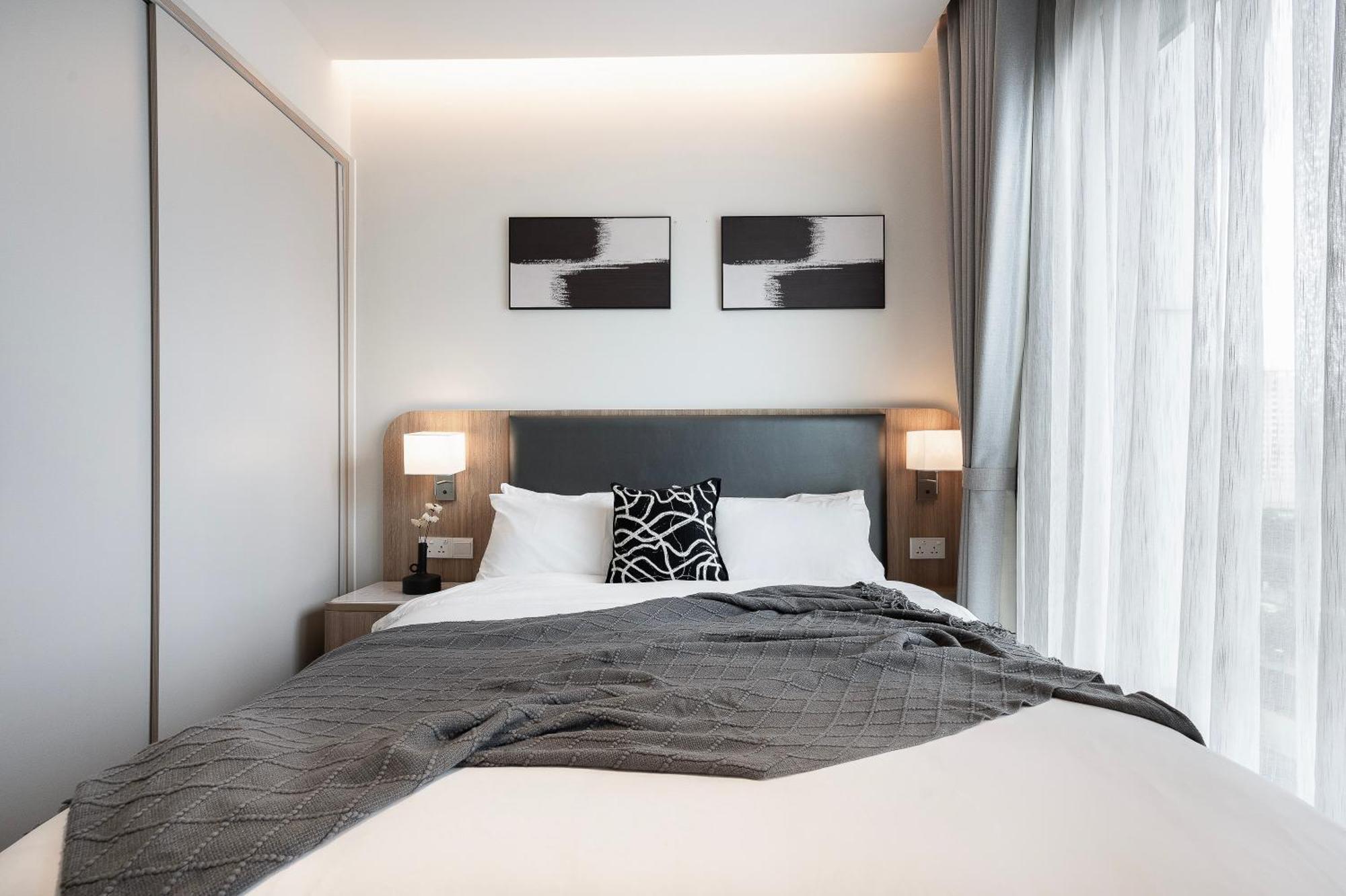 Modern District 1 2br&3br D1&zenity Outdoor Jacuzzi Pool Ho Chi Minh City
