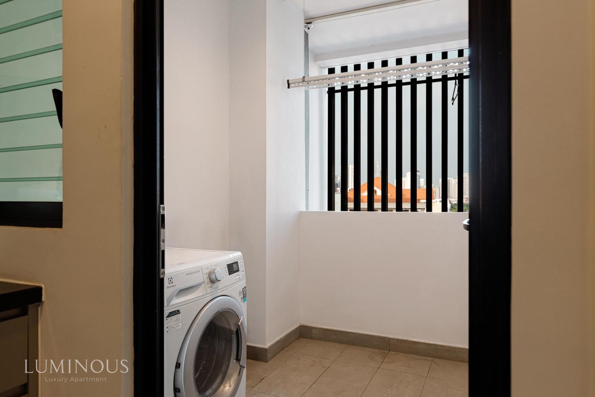 Modern District 1 2br&3br D1&zenity Outdoor Jacuzzi Pool Ho Chi Minh City