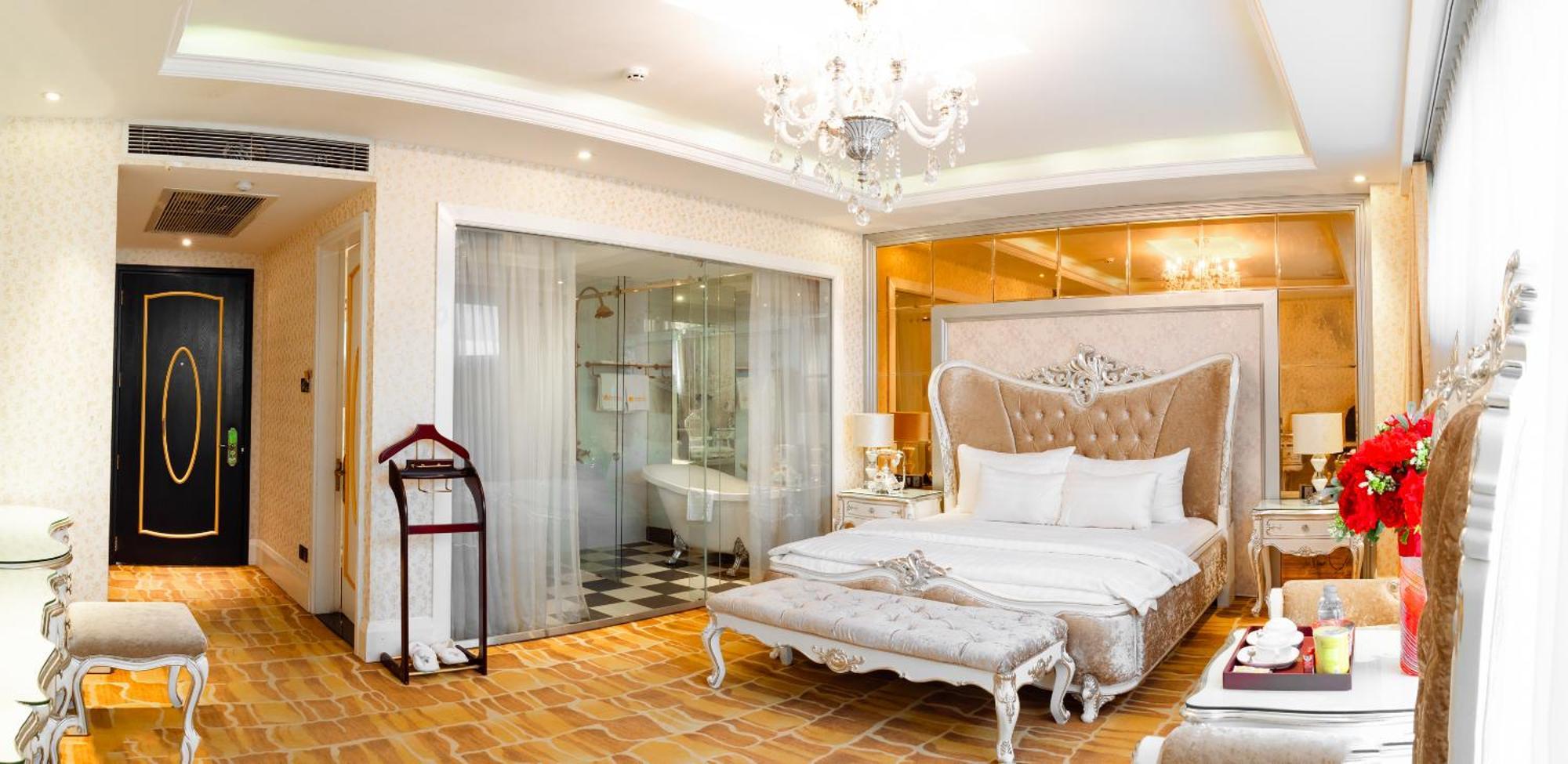 Hoang Trieu Hotel 3*