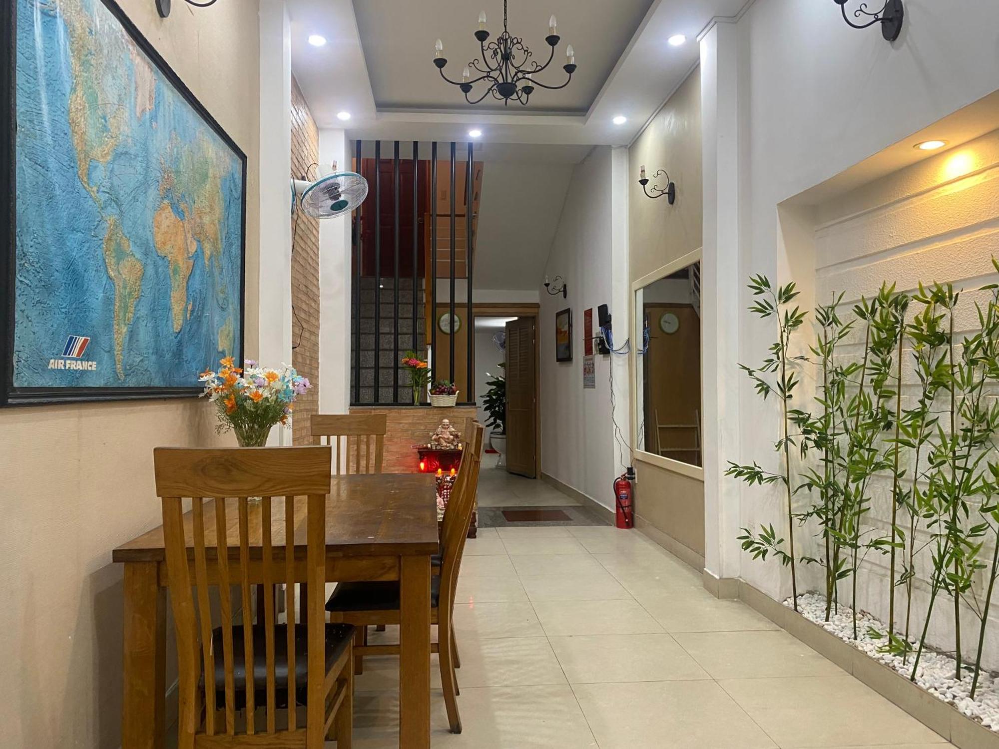 Nhà khách Chill 2 TP. Hồ Chí Minh