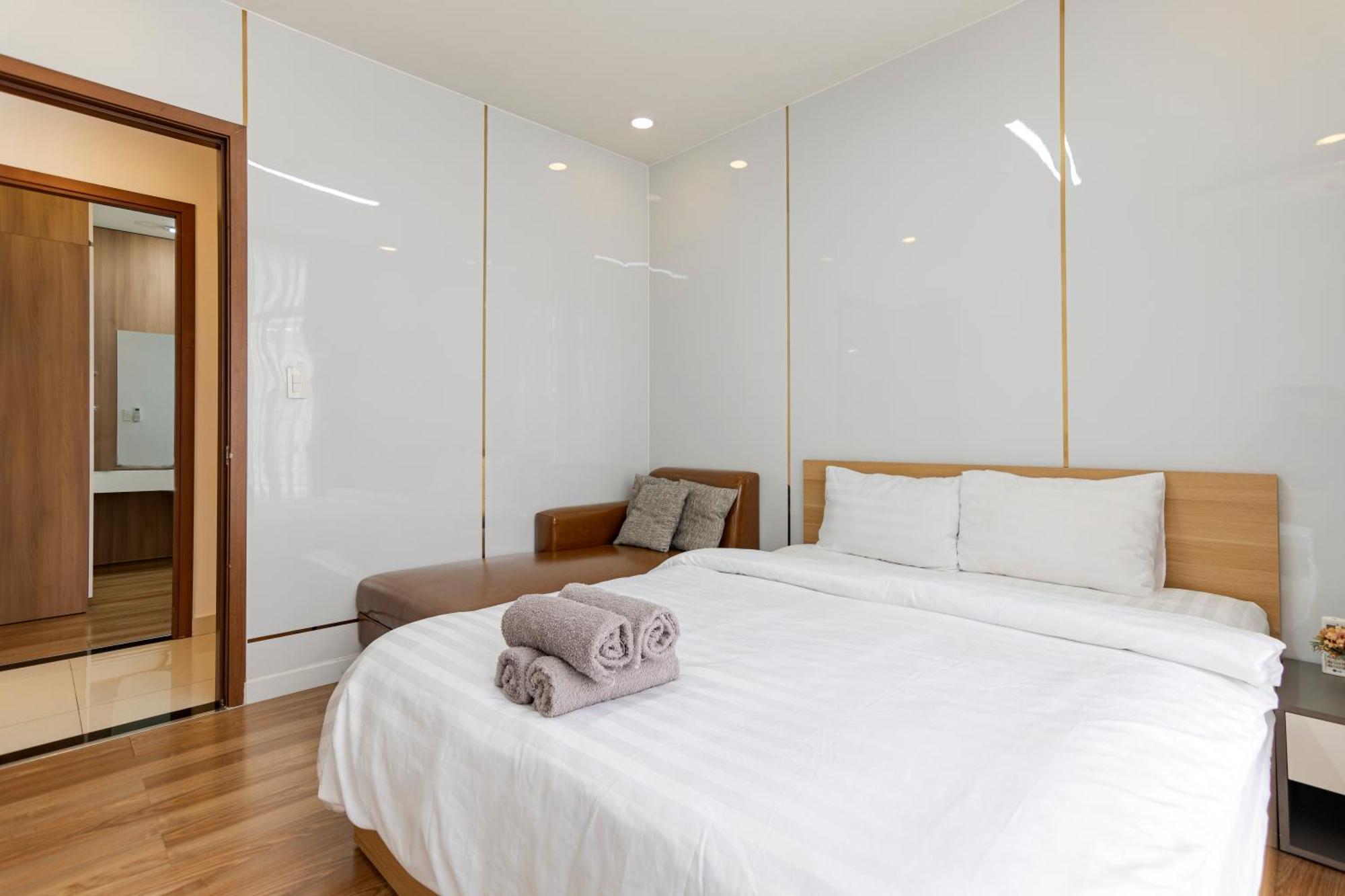 The Luxury Grand Riverside City Center * Ho Chi Minh City