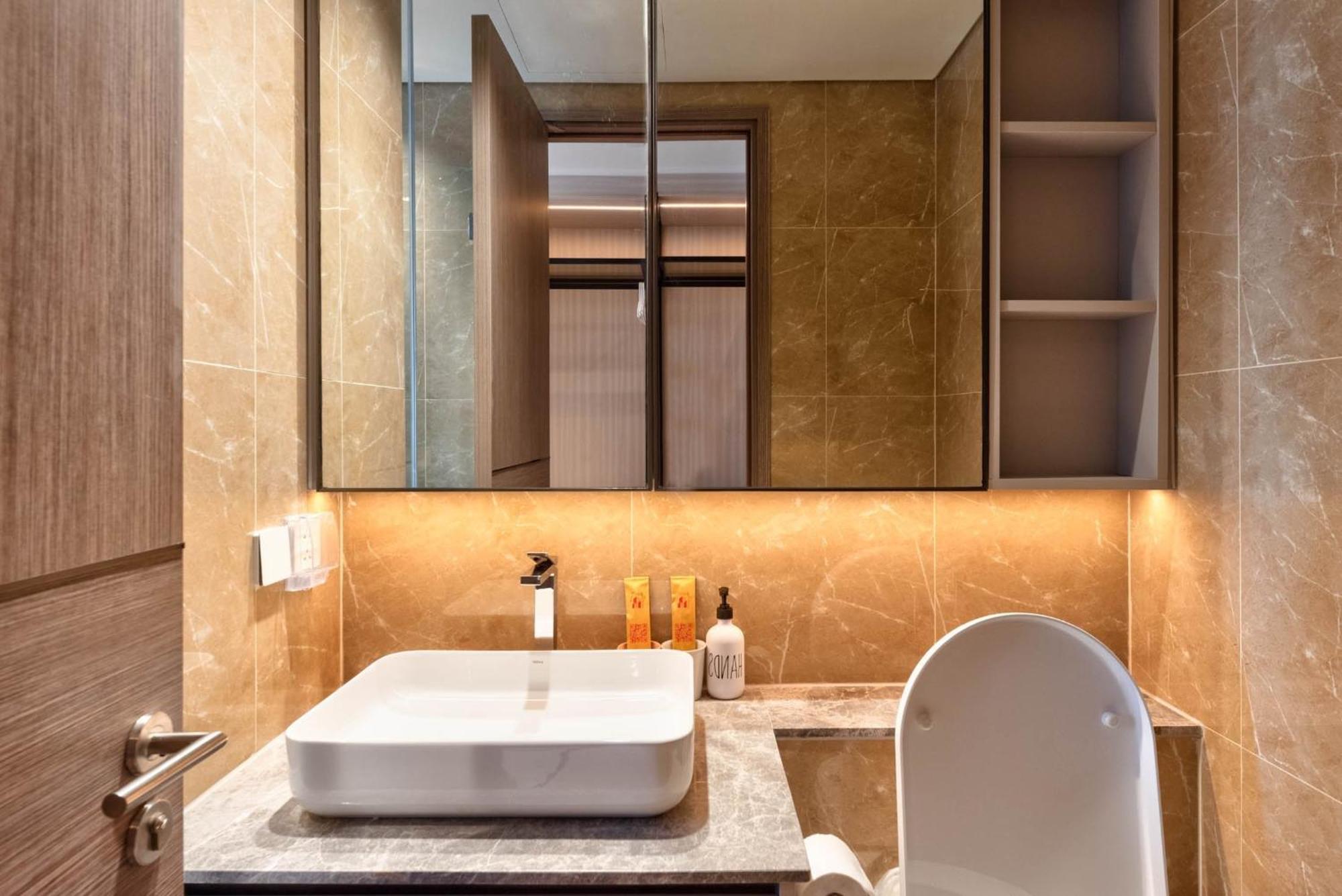 Smile - The Opera Luxury - Infinity Pool Apartment *