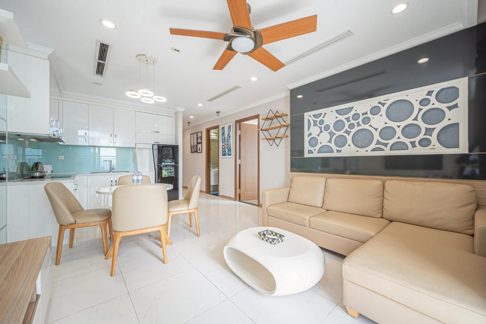Apartment Liam Service - Vinhome Central Park *