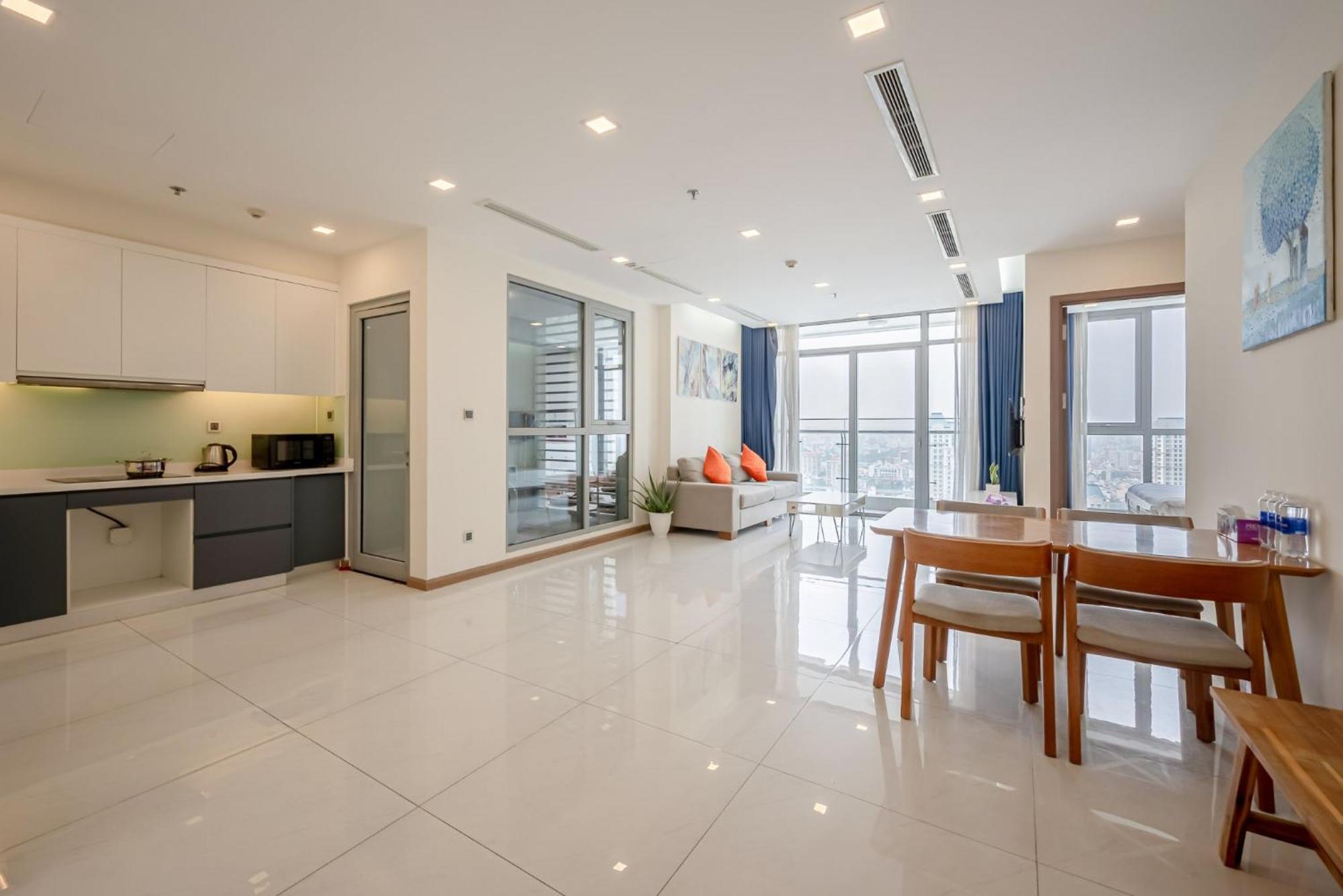 Liam Service - Vinhome Central Park Apartment *