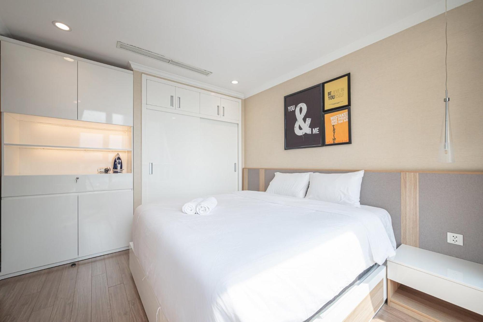 Apartment Liam Service - Vinhome Central Park Ho Chi Minh City