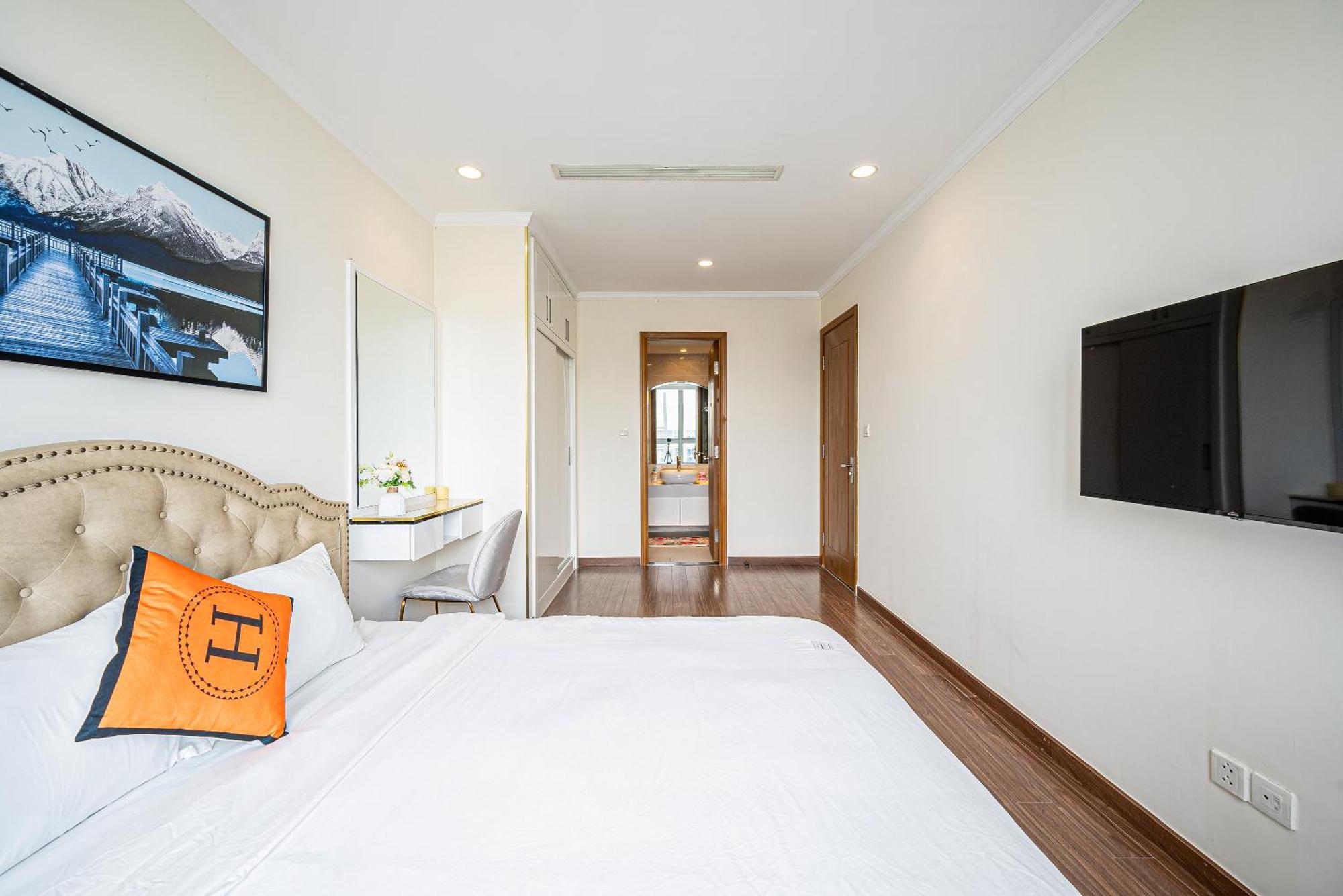 Landmark Sky Living Luxury-full Noi That * Ho Chi Minh City