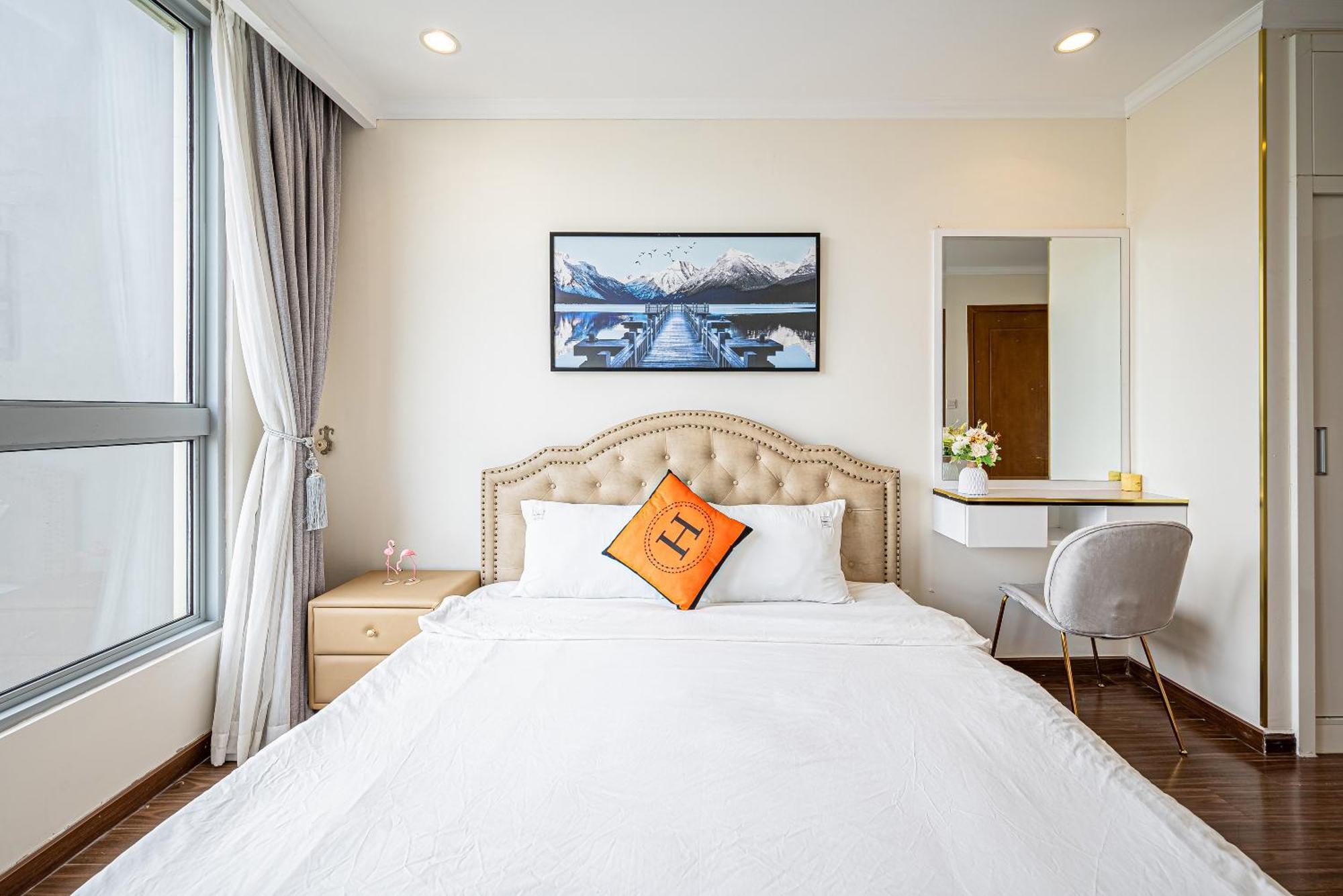 Landmark Sky Living Luxury-full Noi That Apartment *