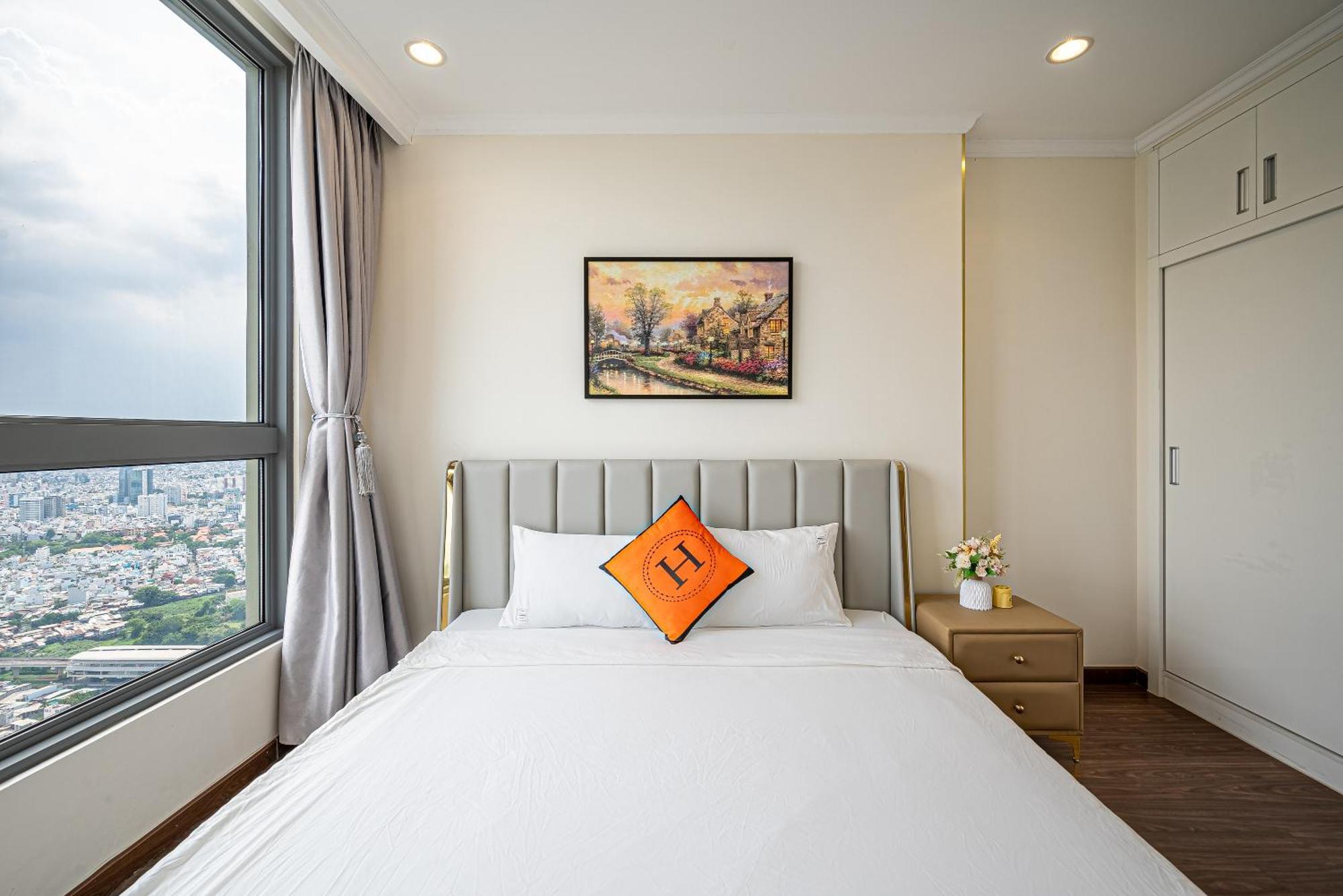 Landmark Sky Living Luxury-full Noi That Ho Chi Minh City