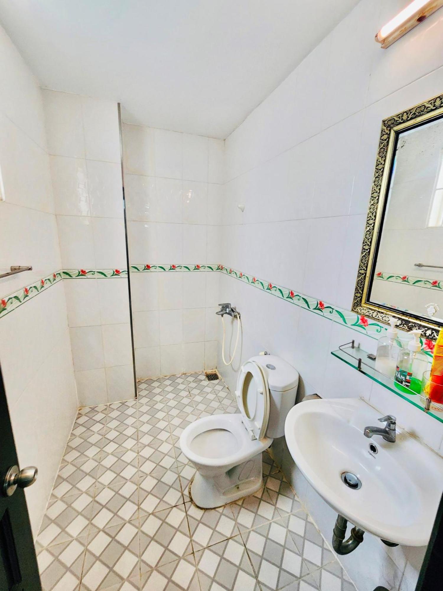 Hotel Istars Ho Chi Minh City