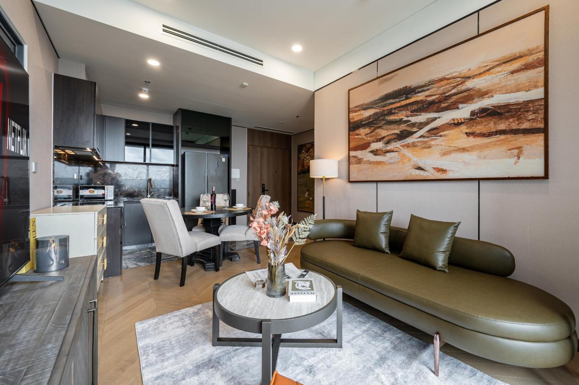 Apartment Lumiere Riverside - Raymond Holm - Luxurious 5-star Ho Chi Minh City