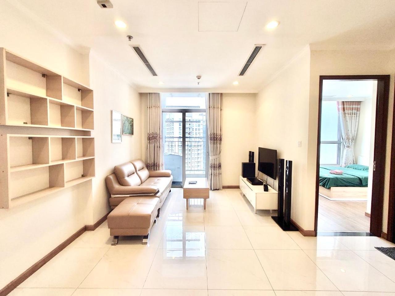 Chalton - Landmark 81 Area, Ice Rink & Grand Park Apartment