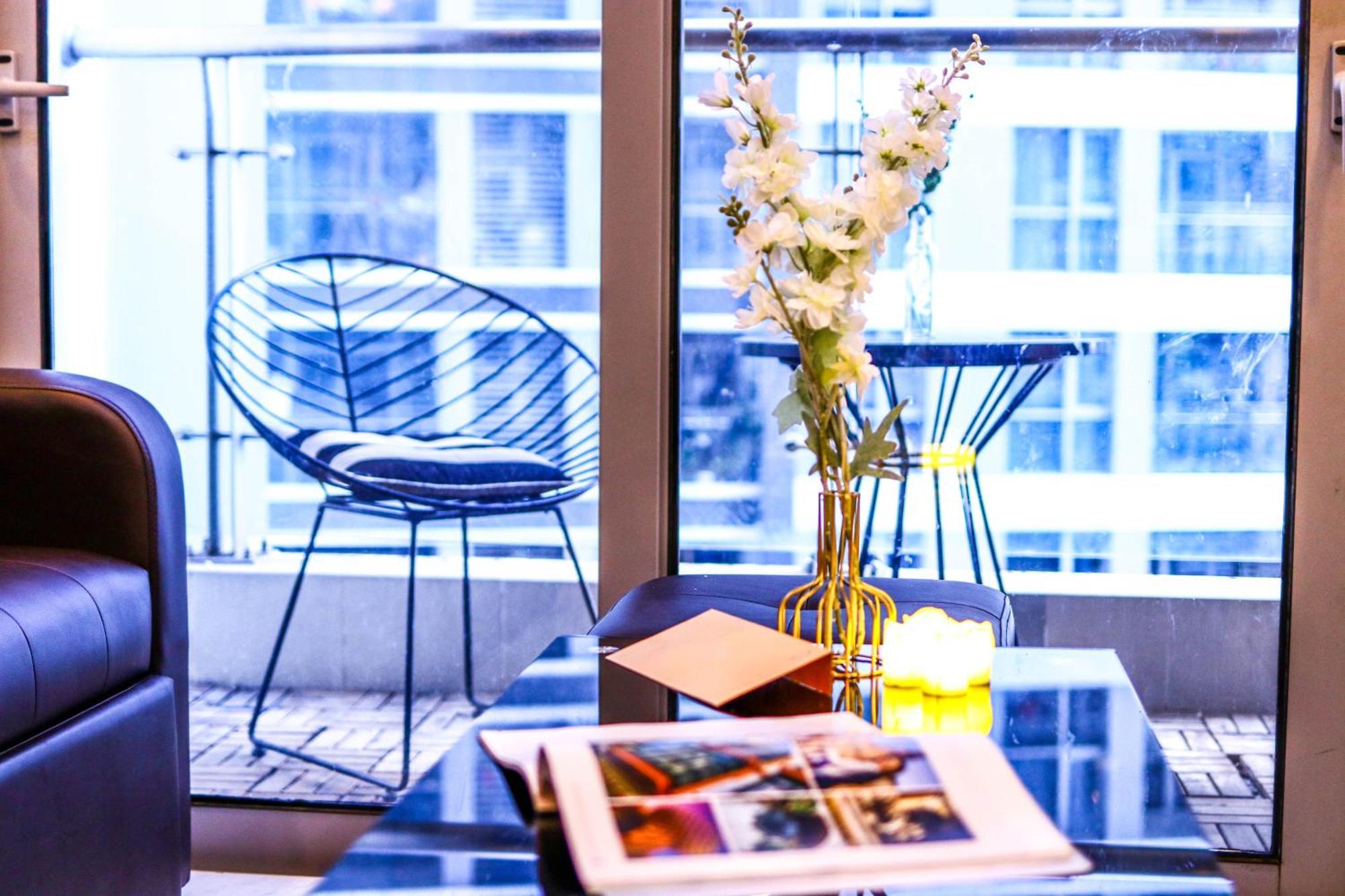 Chalton - Landmark 81 Area, Ice Rink & Grand Park Apartment *