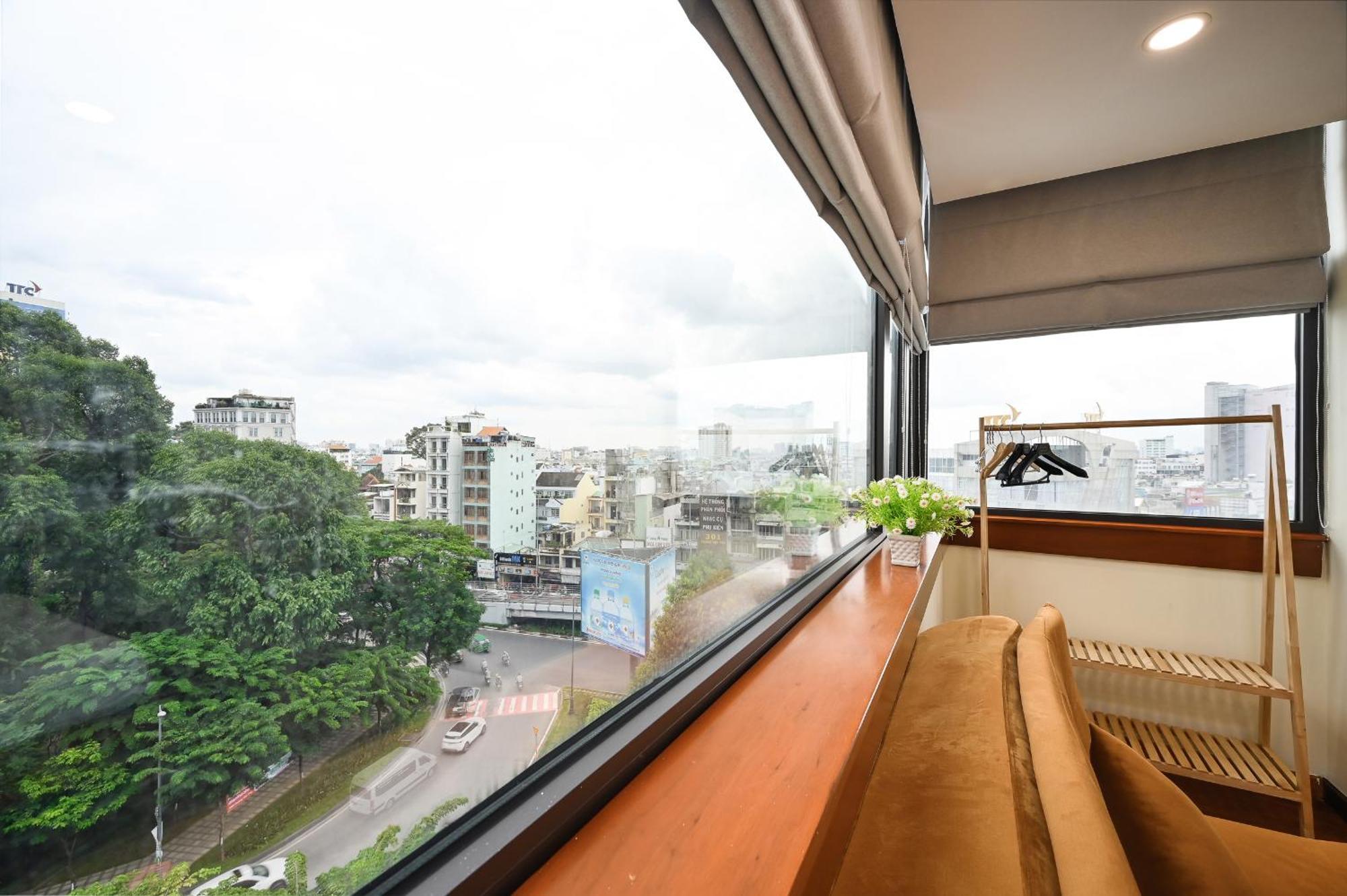 Red Sun Airport Saigon Khách sạn