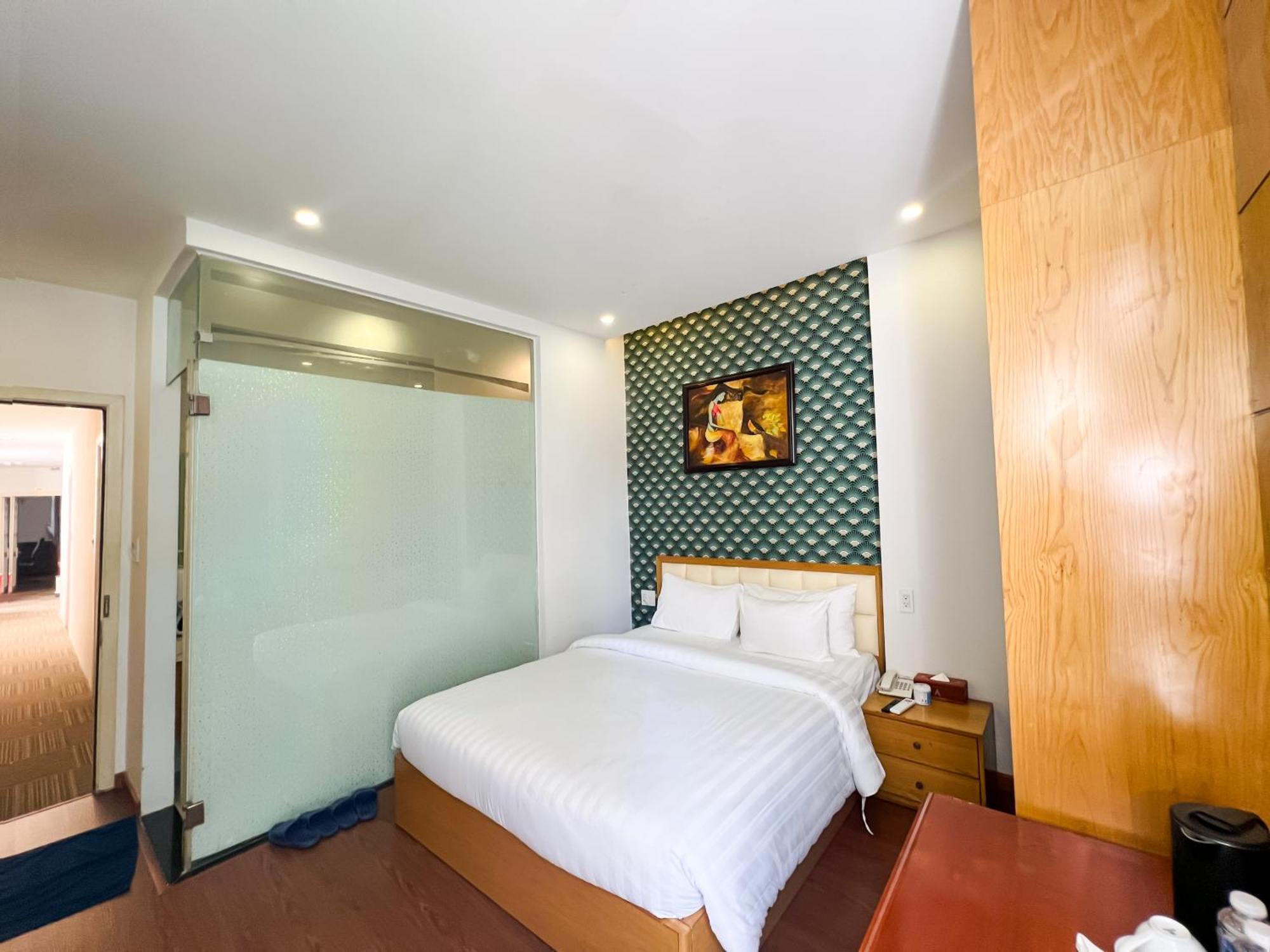A25 - 75 Le Thi Hong Gam 2* Ho Chi Minh City