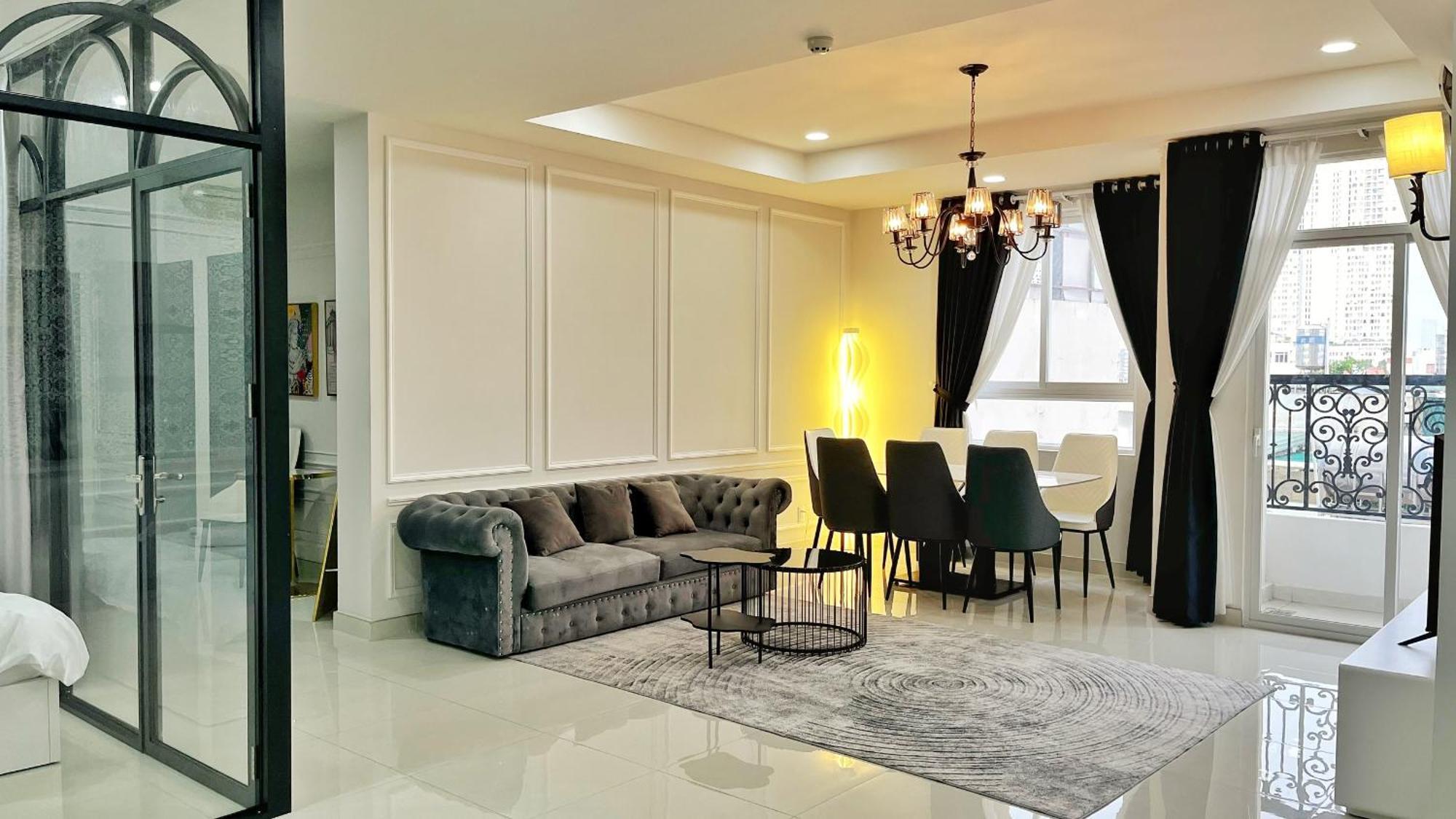 The Luxury Grand Riverside City Center Apartment *