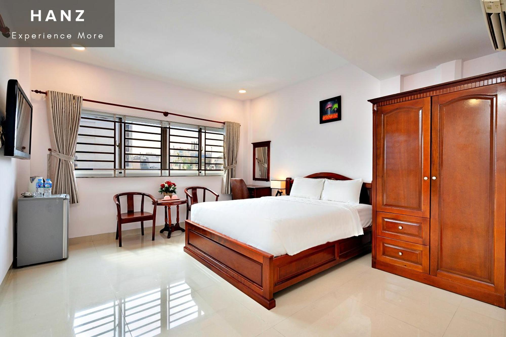 S169 Le Thanh Ton * Ho Chi Minh City