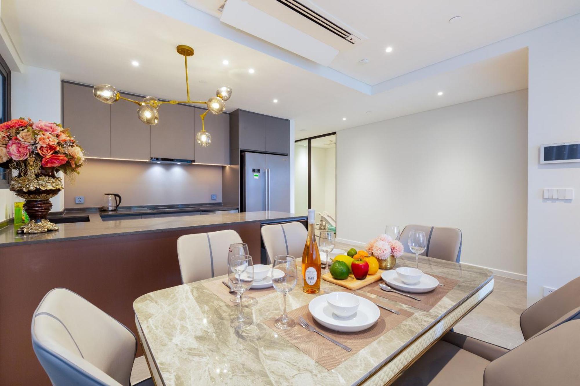 The Plus Metropole Apartment Cental City Nice View