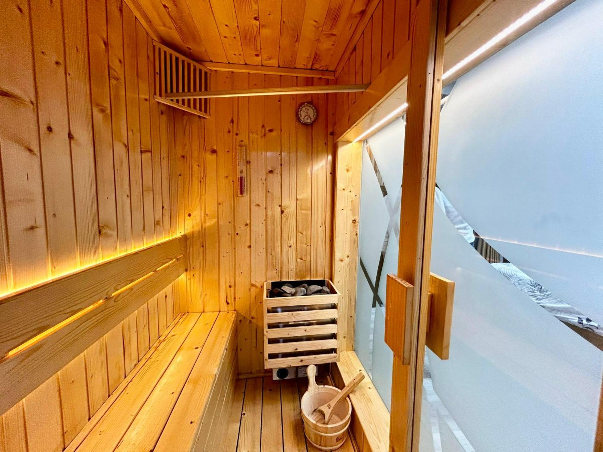 Aparthotel Four P Home's - Luxury *