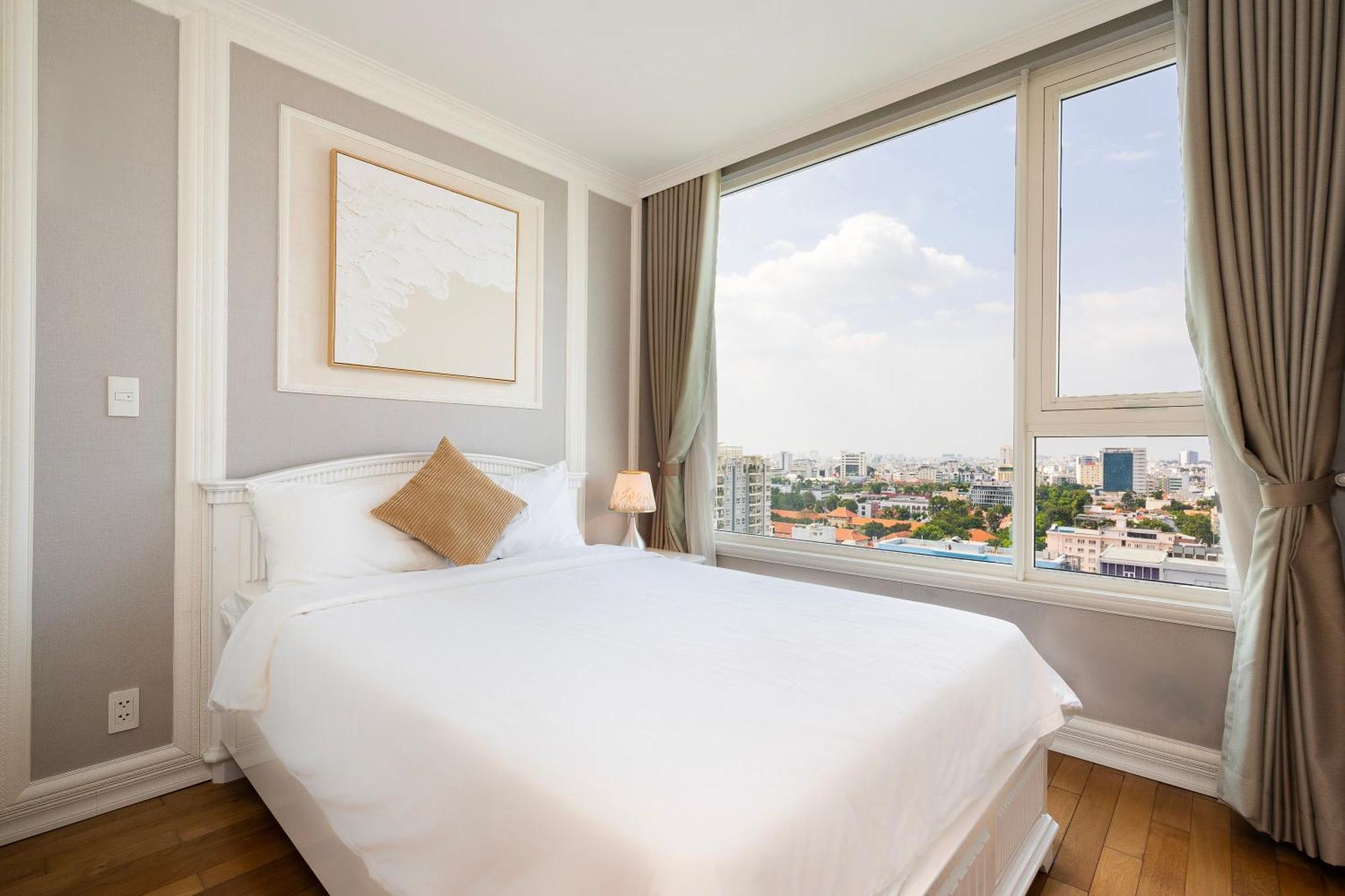 Apartment 2br 3br Luxury Sky Pool