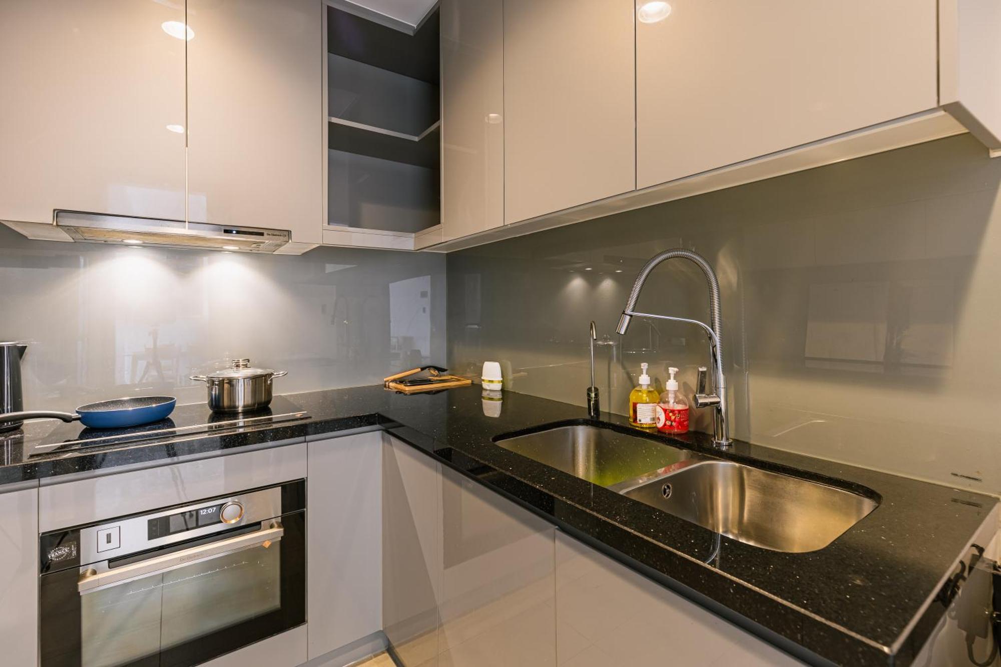 Apartment 2-3 Bedroom In District 1 D1mension Free Pick Up *