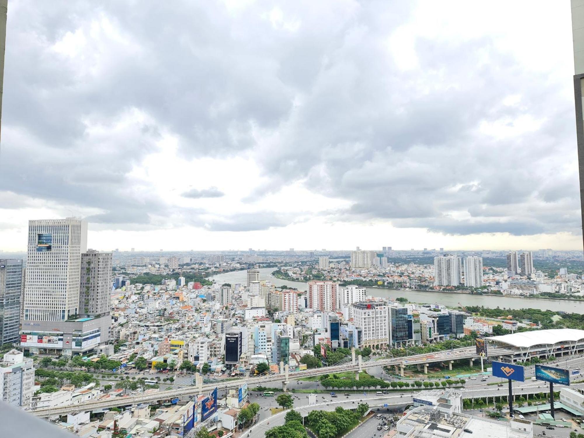 2 Bed At Landmark Plus - Vinhomes Ho Chi Minh City