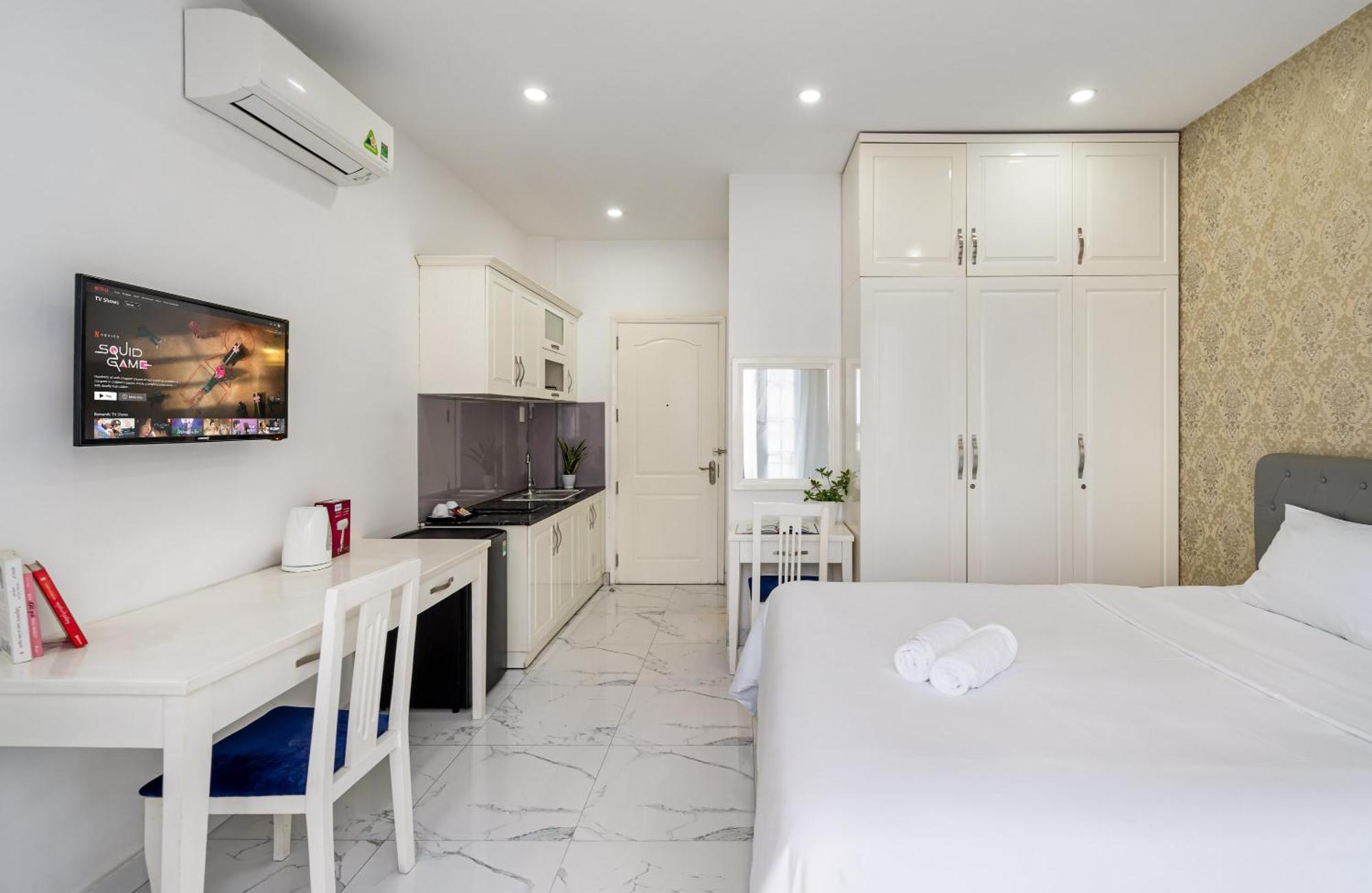 Hotel Lotus Nguyen Phi Khanh Q1