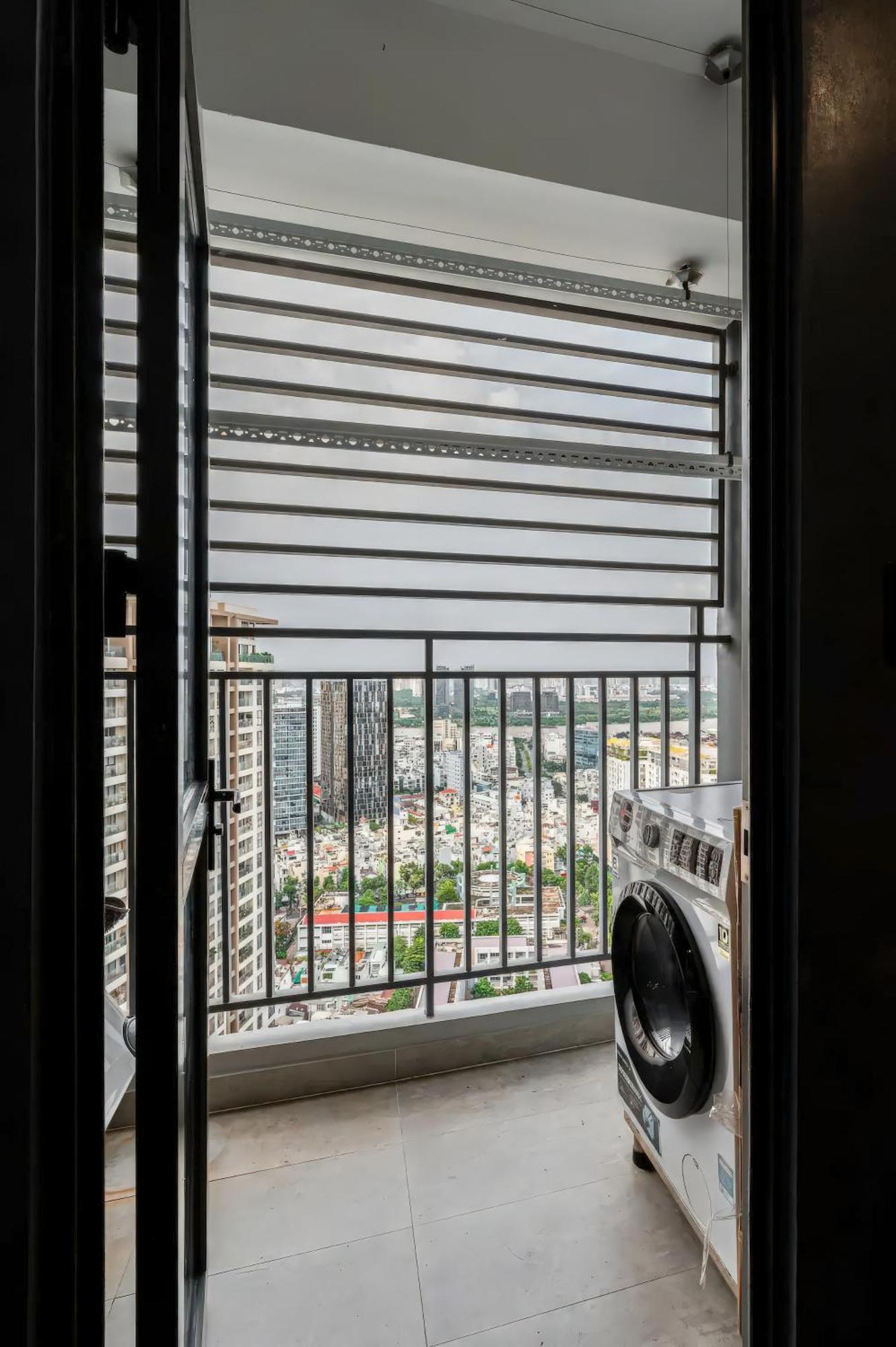 The Rivergate & Saigon 4*
