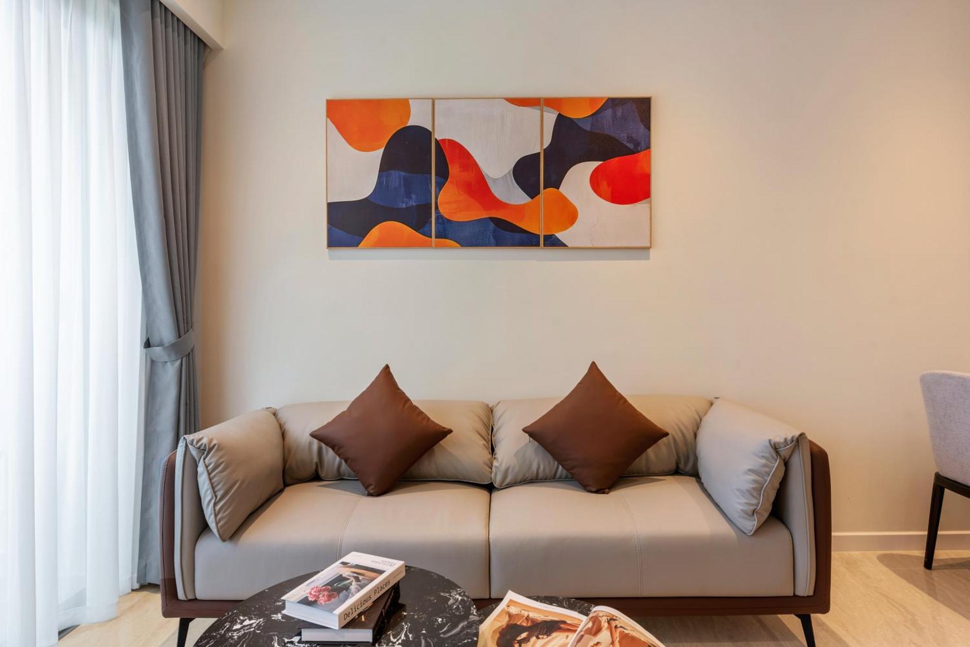 Smile - The Opera Luxury - Infinity Pool Apartment