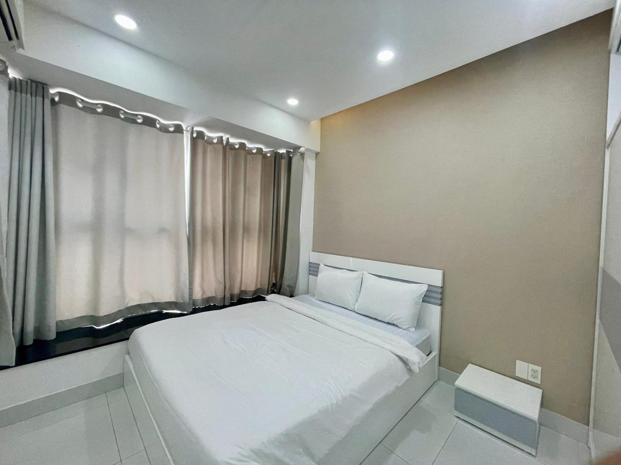 Secc Luxury 2-br Apartment, Scenic Valley, Saigon Exhibition And Convention Center, Fv Hospital, Phu My Hung District 7 Bandar Ho Chi Minh