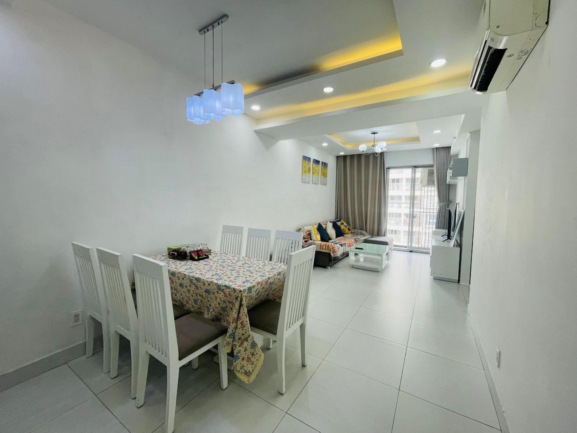 Secc Luxury 2-br Apartment, Scenic Valley, Saigon Exhibition And Convention Center, Fv Hospital, Phu My Hung District 7 * Bandar Ho Chi Minh