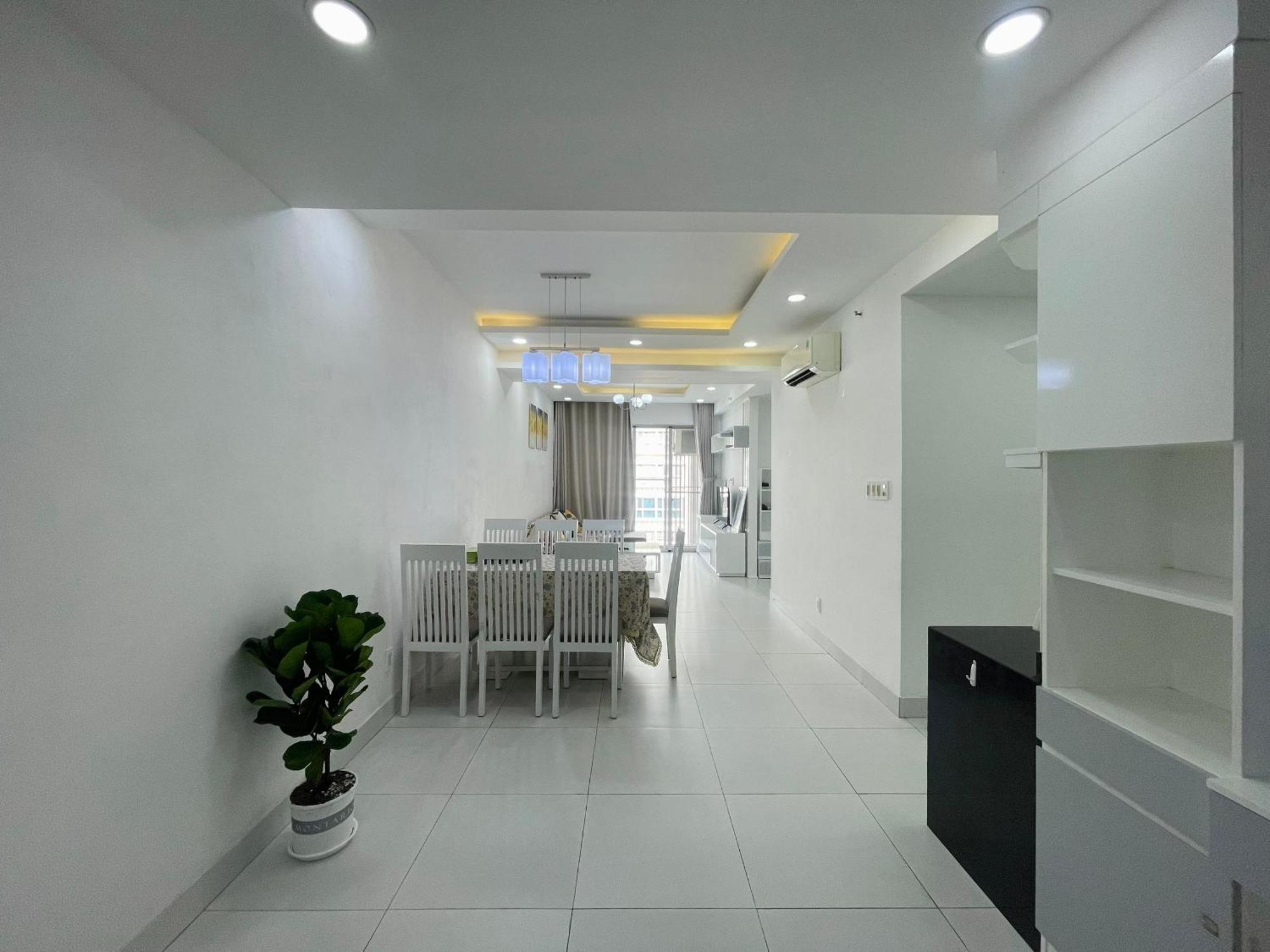 Pangsapuri Secc Luxury 2-br Apartment, Scenic Valley, Saigon Exhibition And Convention Center, Fv Hospital, Phu My Hung District 7 Bandar Ho Chi Minh