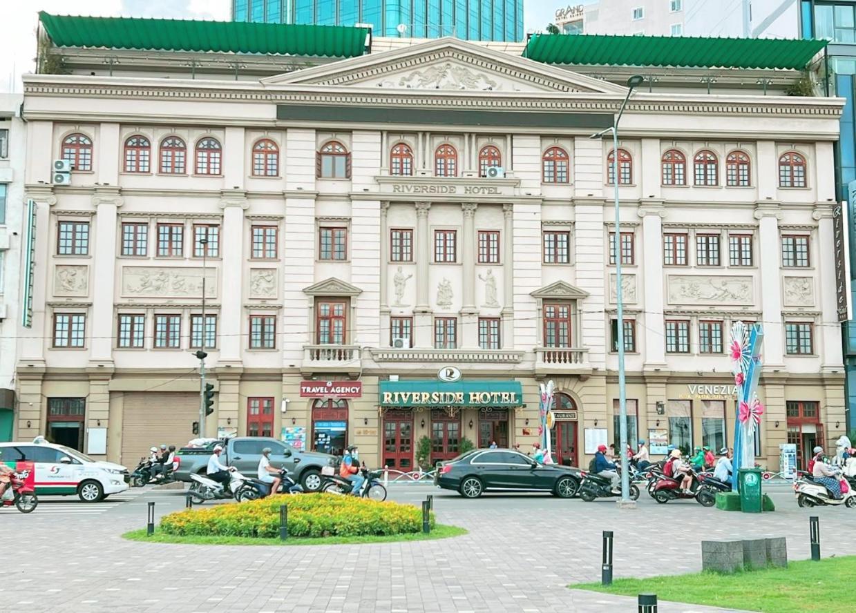 Riverside Saigon 3*