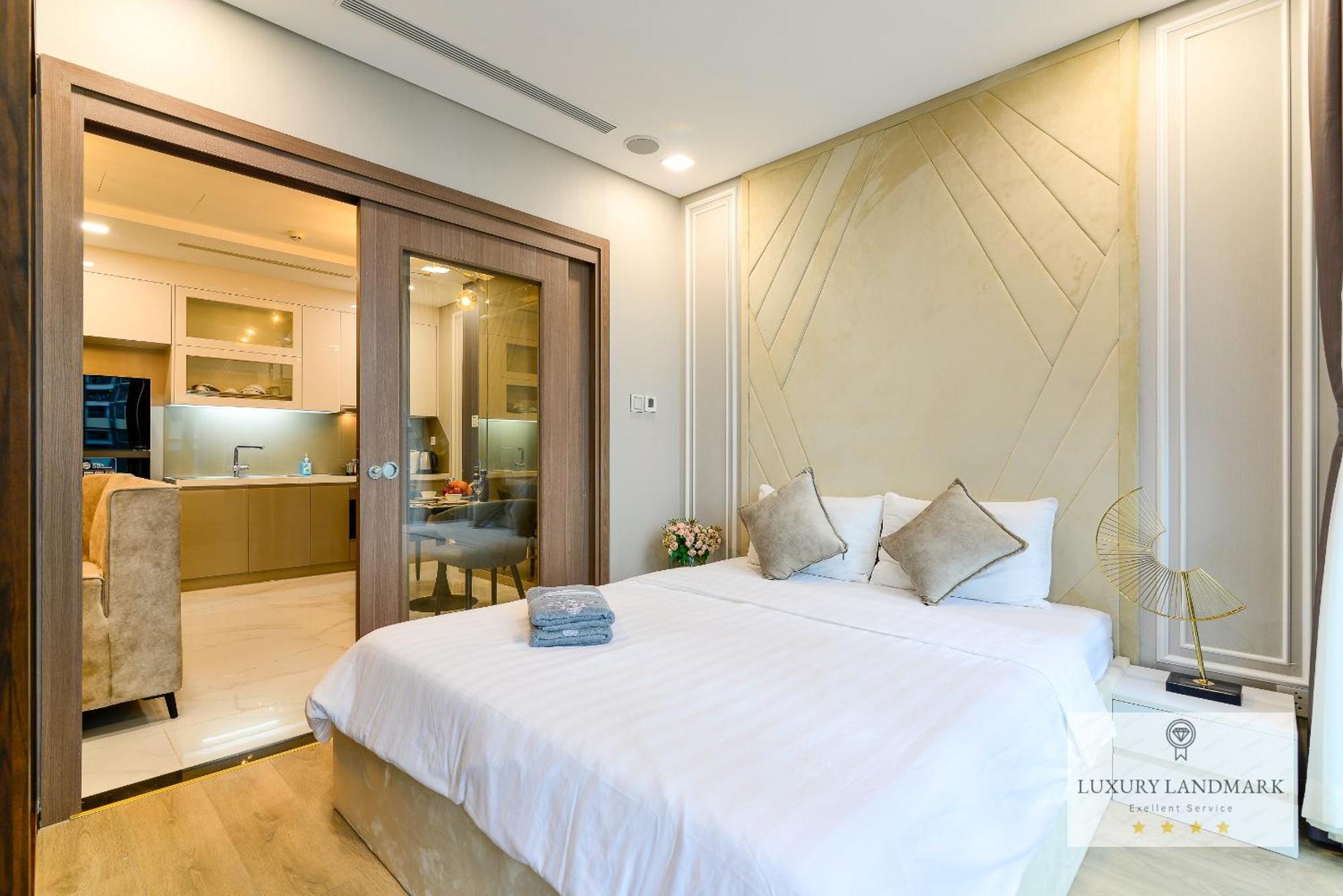 The Signature Landmark 81 - Vinhomes Central Binh Thanh 4*