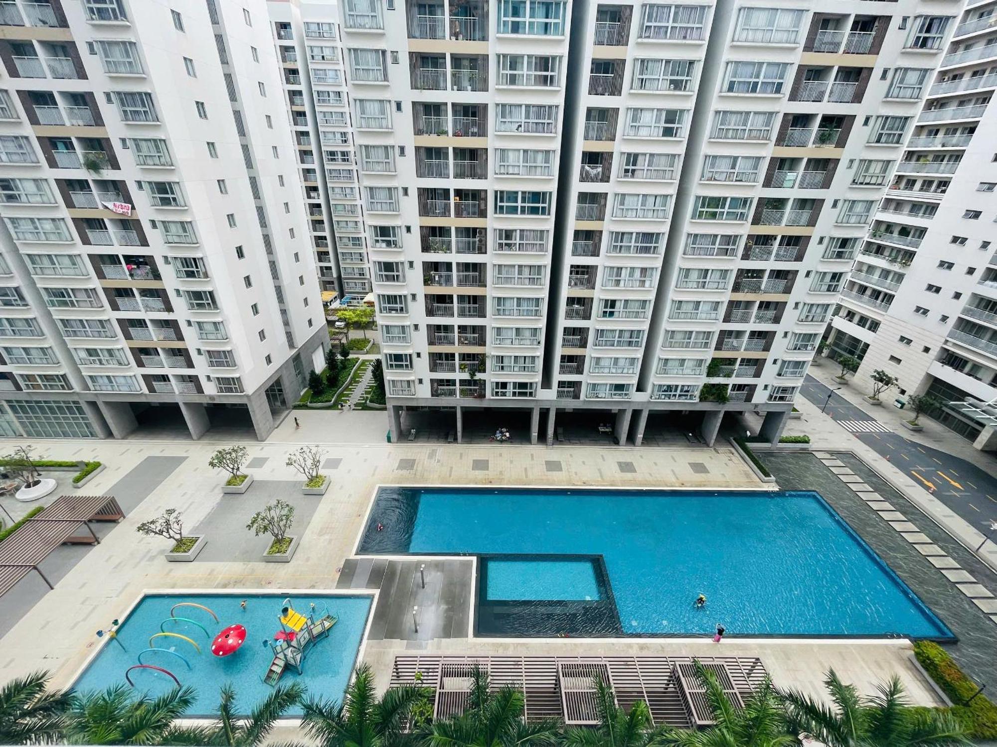 Pangsapuri Secc Luxury 2-br Apartment, Scenic Valley, Saigon Exhibition And Convention Center, Fv Hospital, Phu My Hung District 7