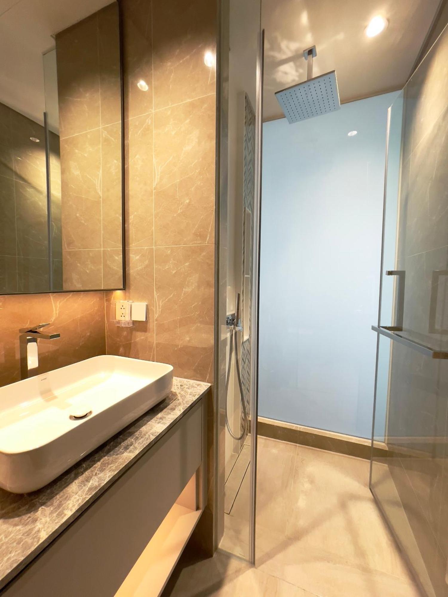 The Opera Luxury Furnished Apartment-the Metropole Thu Thiem * Bandar Ho Chi Minh