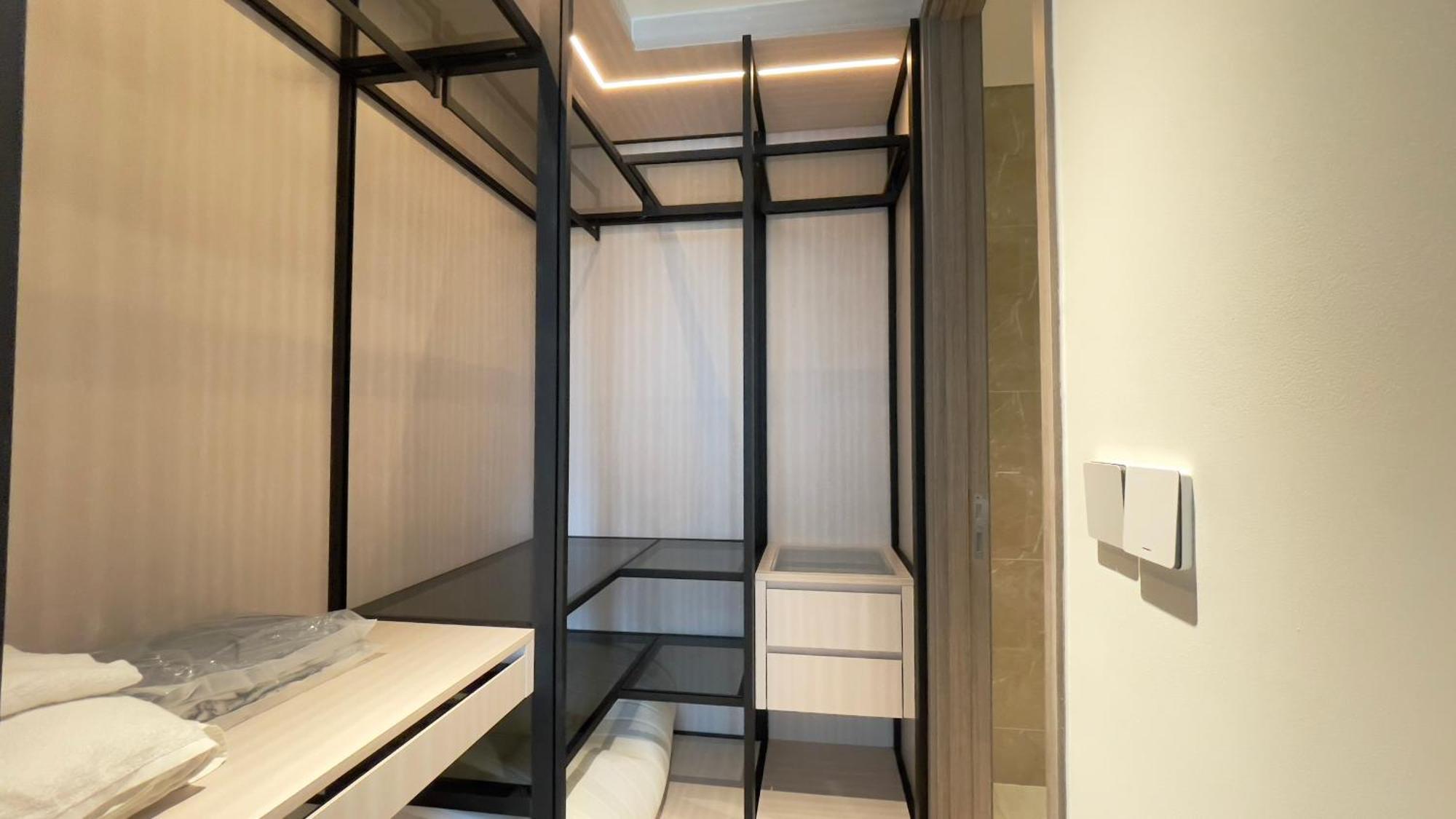 The Opera Luxury Furnished Apartment-the Metropole Thu Thiem *