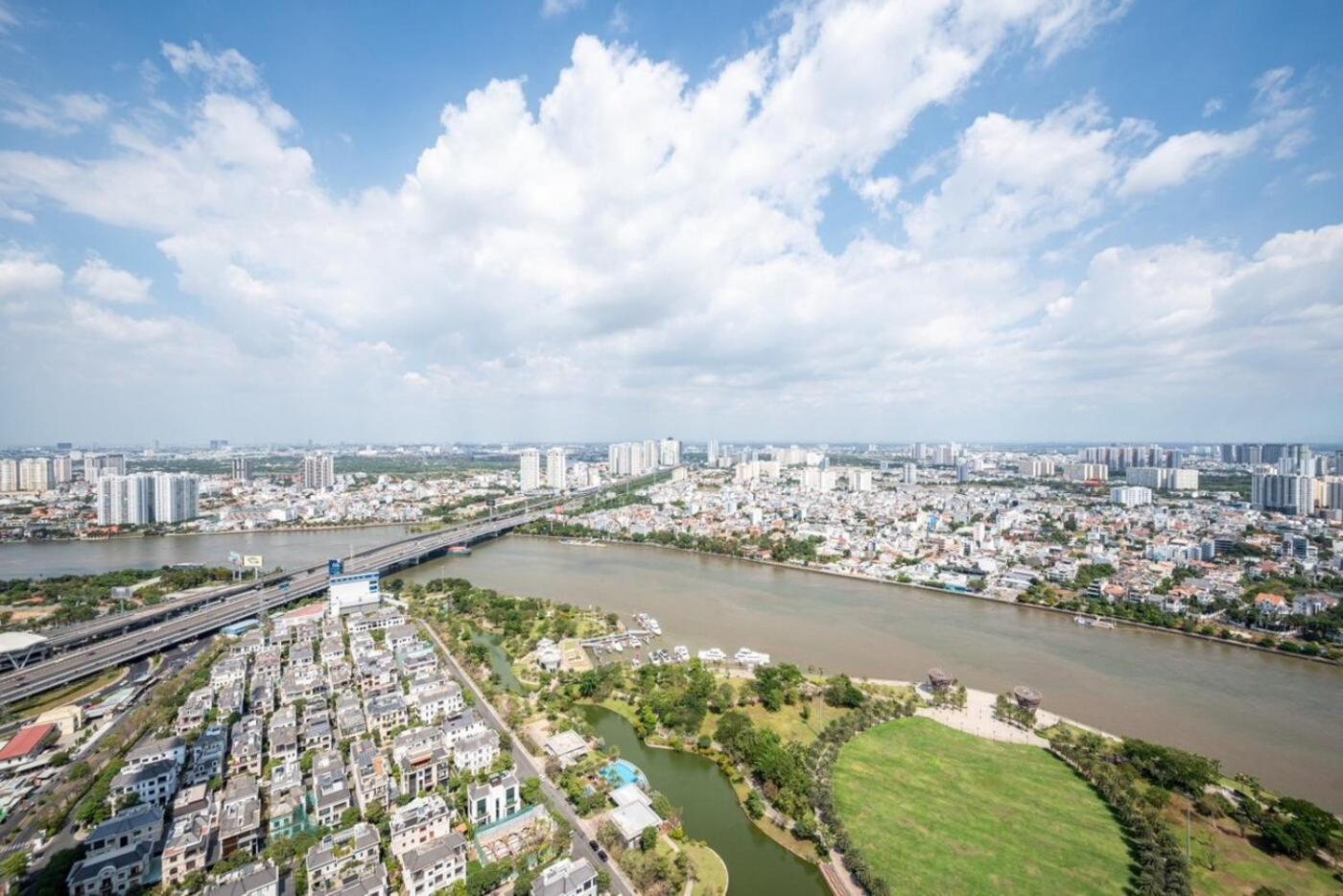 The Landmark Residences & - Vinhomes Central Aparthotel 4*