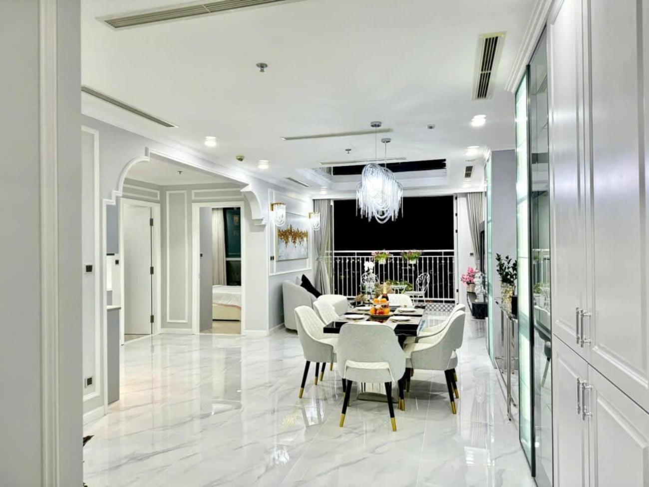 The Landmark Residences & - Vinhomes Central 4*