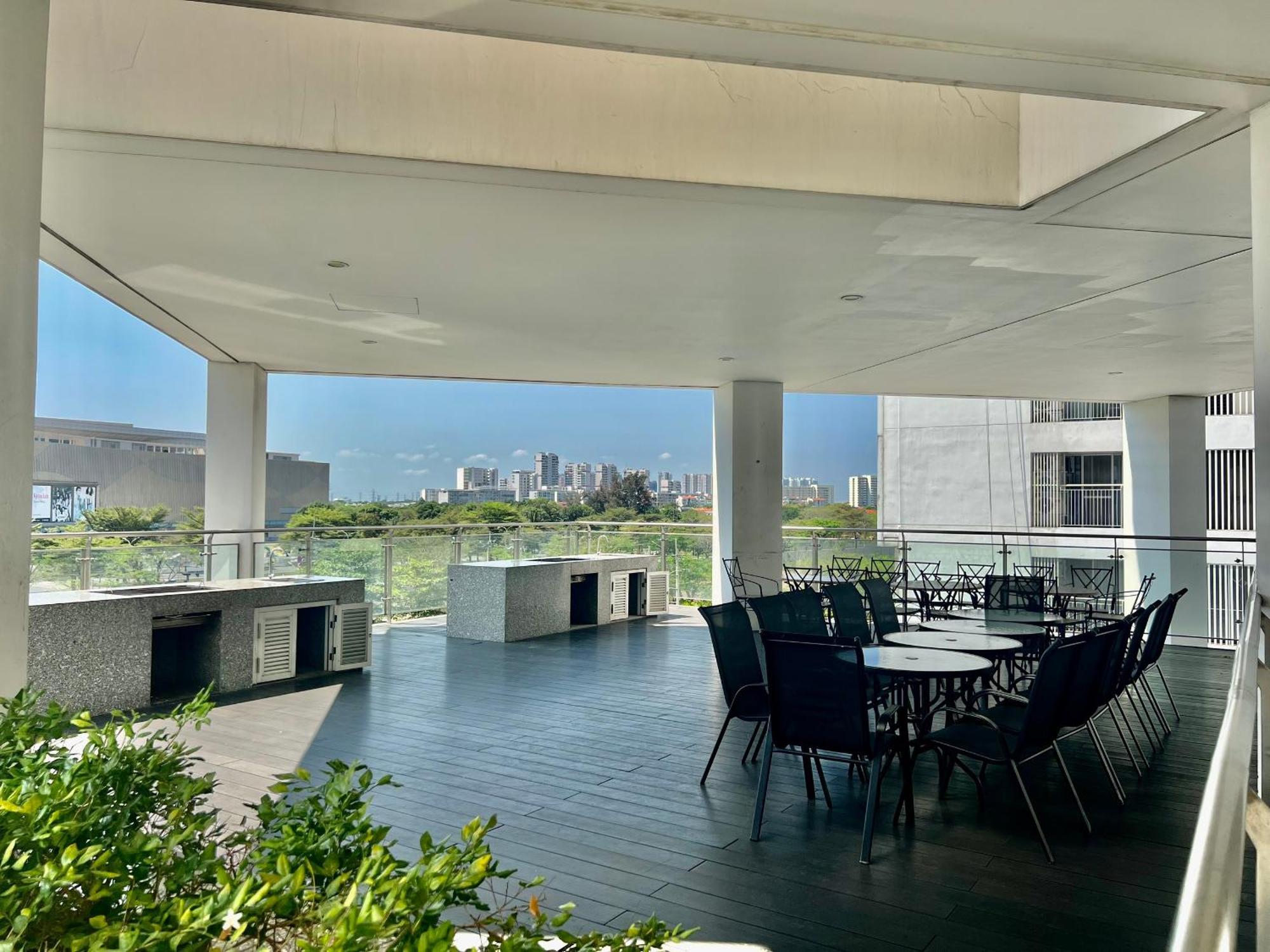 Pangsapuri Secc Luxury 2-br Apartment, Scenic Valley, Saigon Exhibition And Convention Center, Fv Hospital, Phu My Hung District 7 *