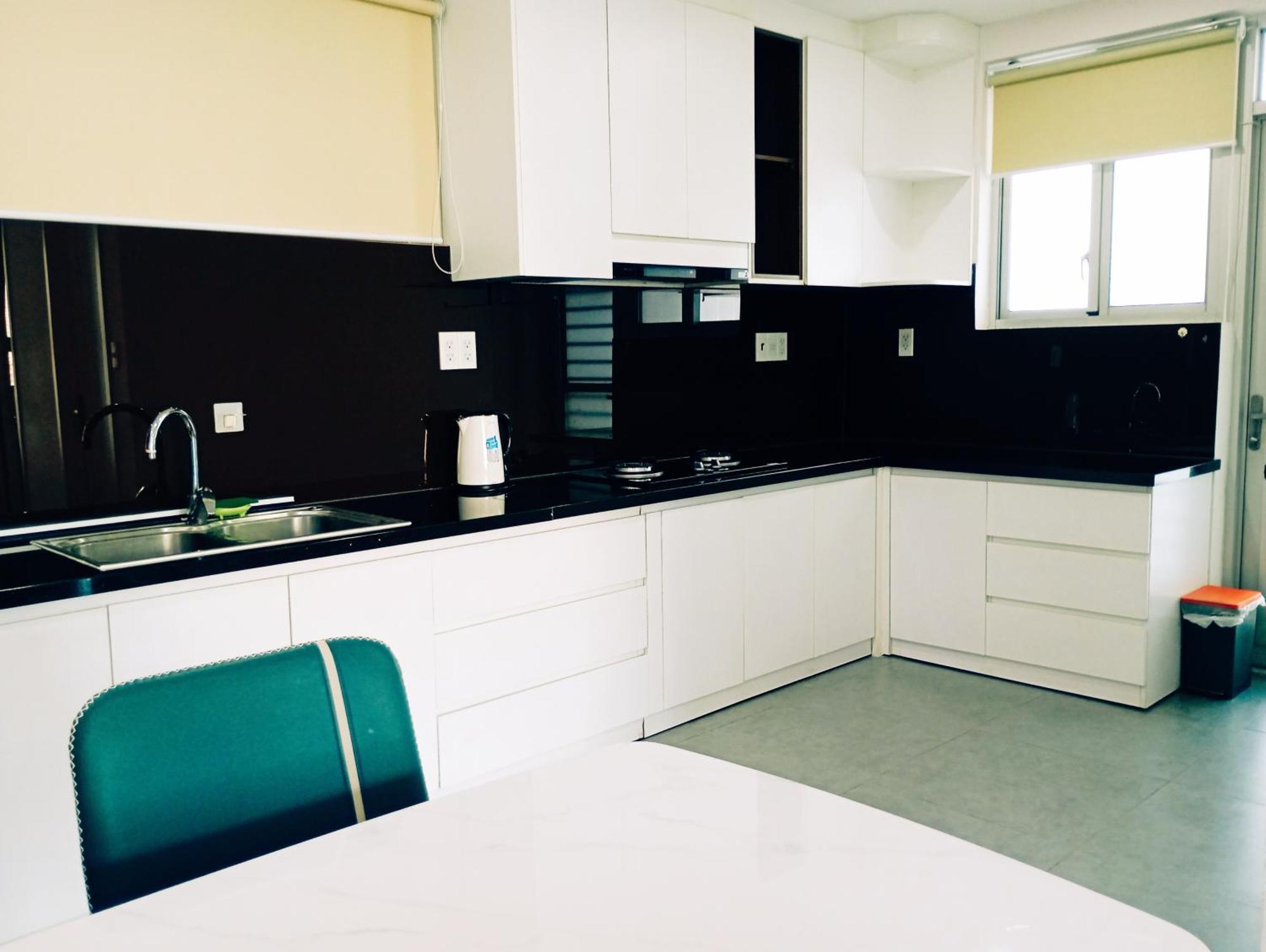 Pangsapuri Secc Luxury 2-br Apartment, Scenic Valley, Saigon Exhibition And Convention Center, Fv Hospital, Phu My Hung District 7 *