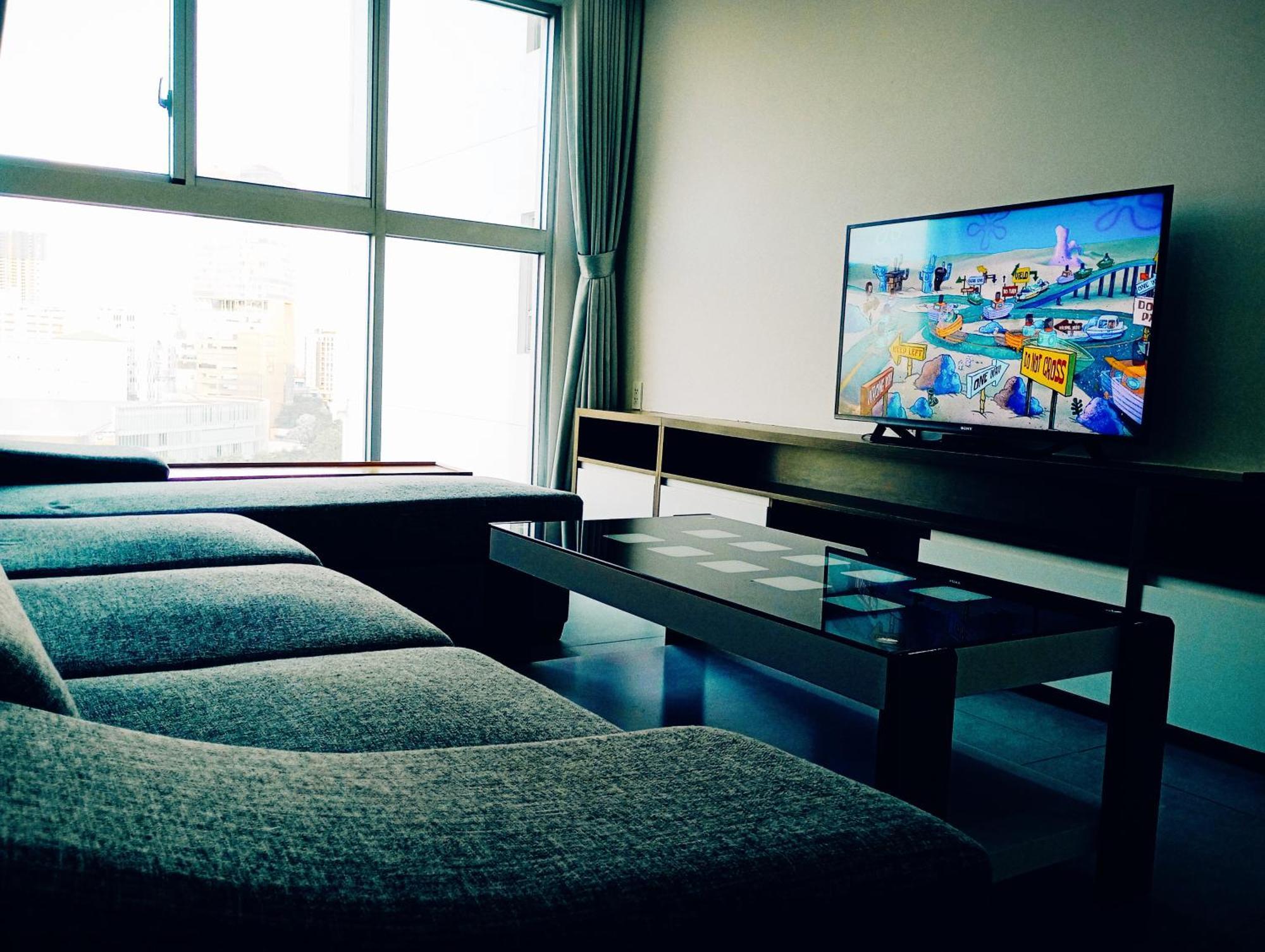 Secc Luxury 2-br Apartment, Scenic Valley, Saigon Exhibition And Convention Center, Fv Hospital, Phu My Hung District 7 *