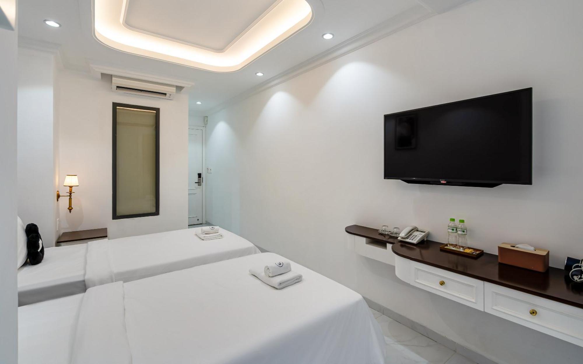 The Royal Homies - Phu My Hung Hotel 2*